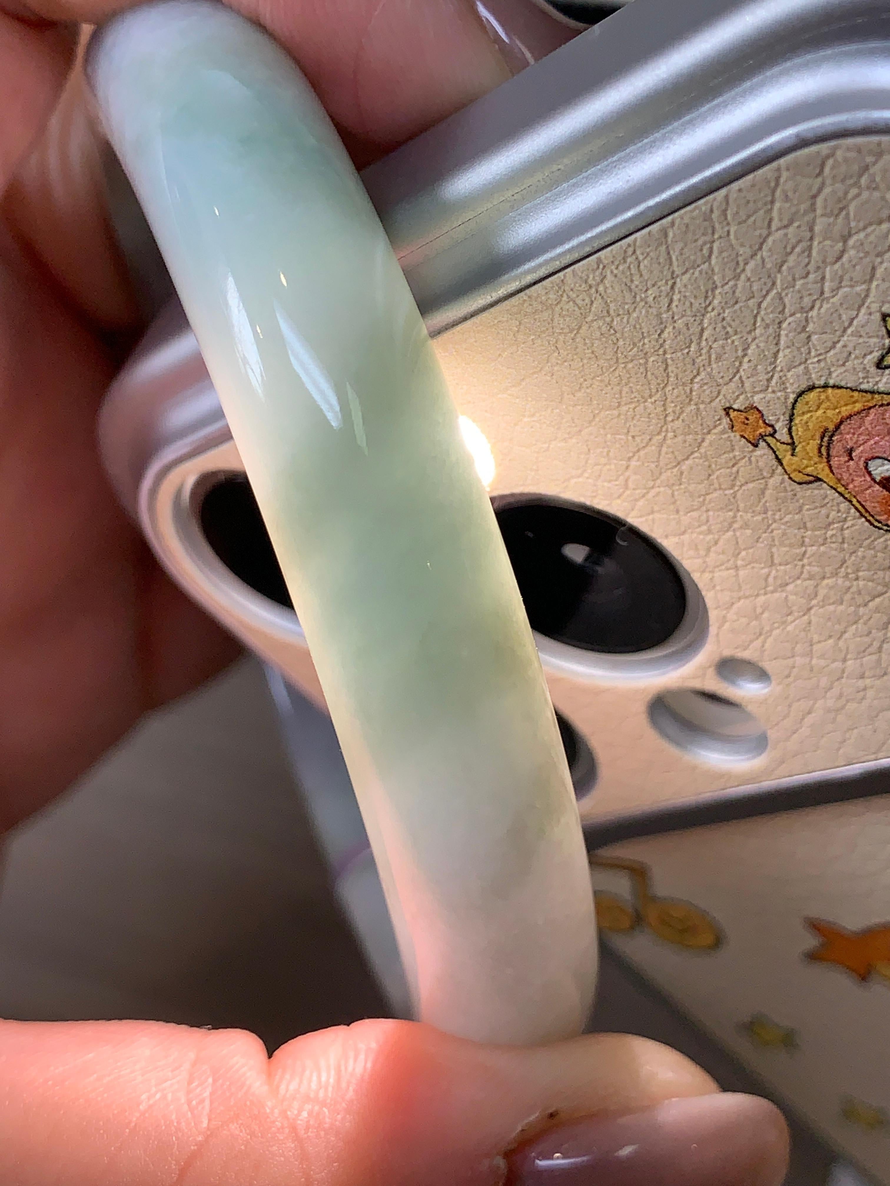 糯种淡晴底正圈平安镯  60.3圈口  天然缅甸A货翡翠（yc424806）