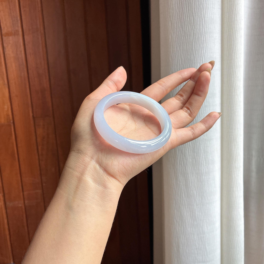 细糯冰淡春底翡翠平安镯（55.5mm）（yc420201）