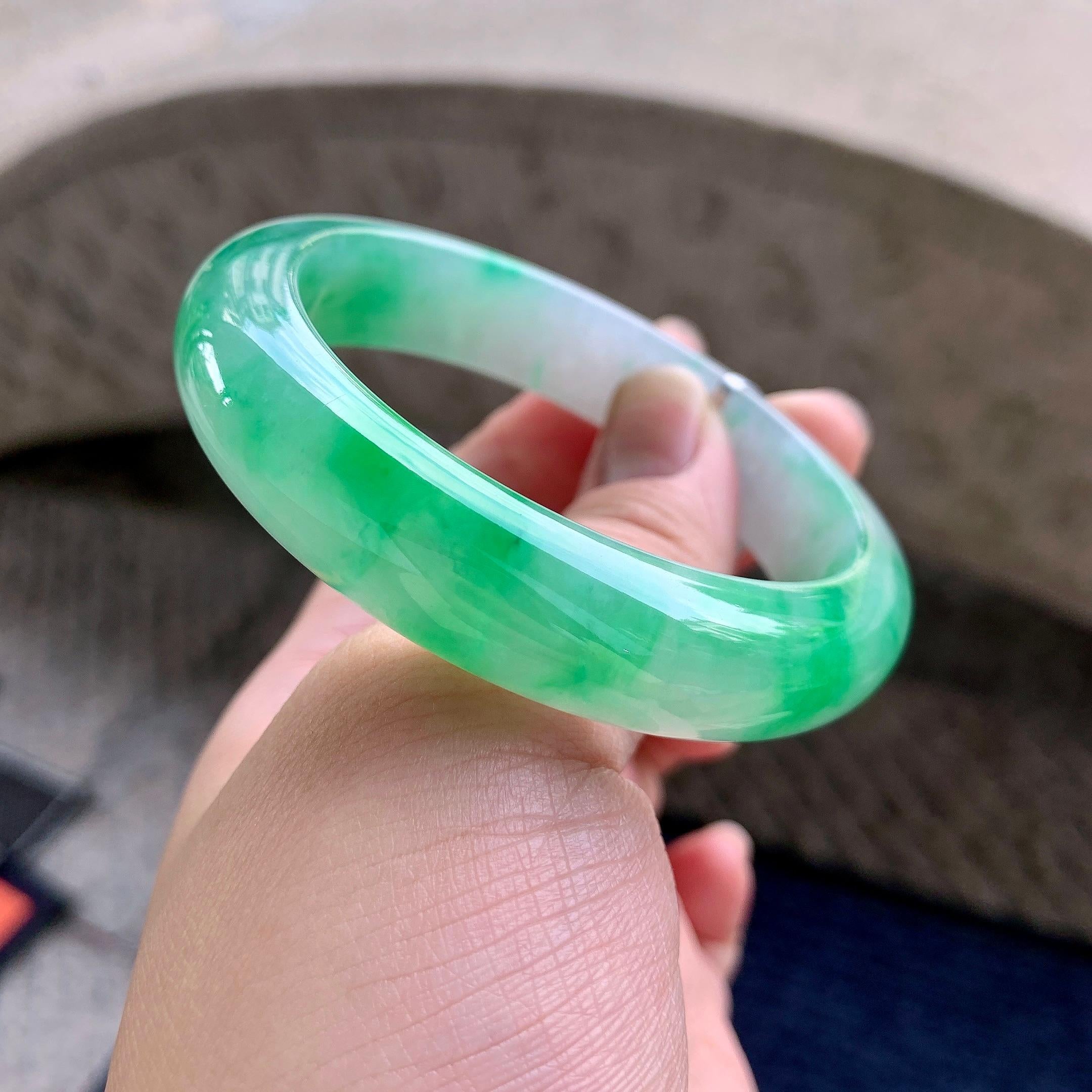 糯冰种飘阳绿平安镯（54.4mm）（yc233921）