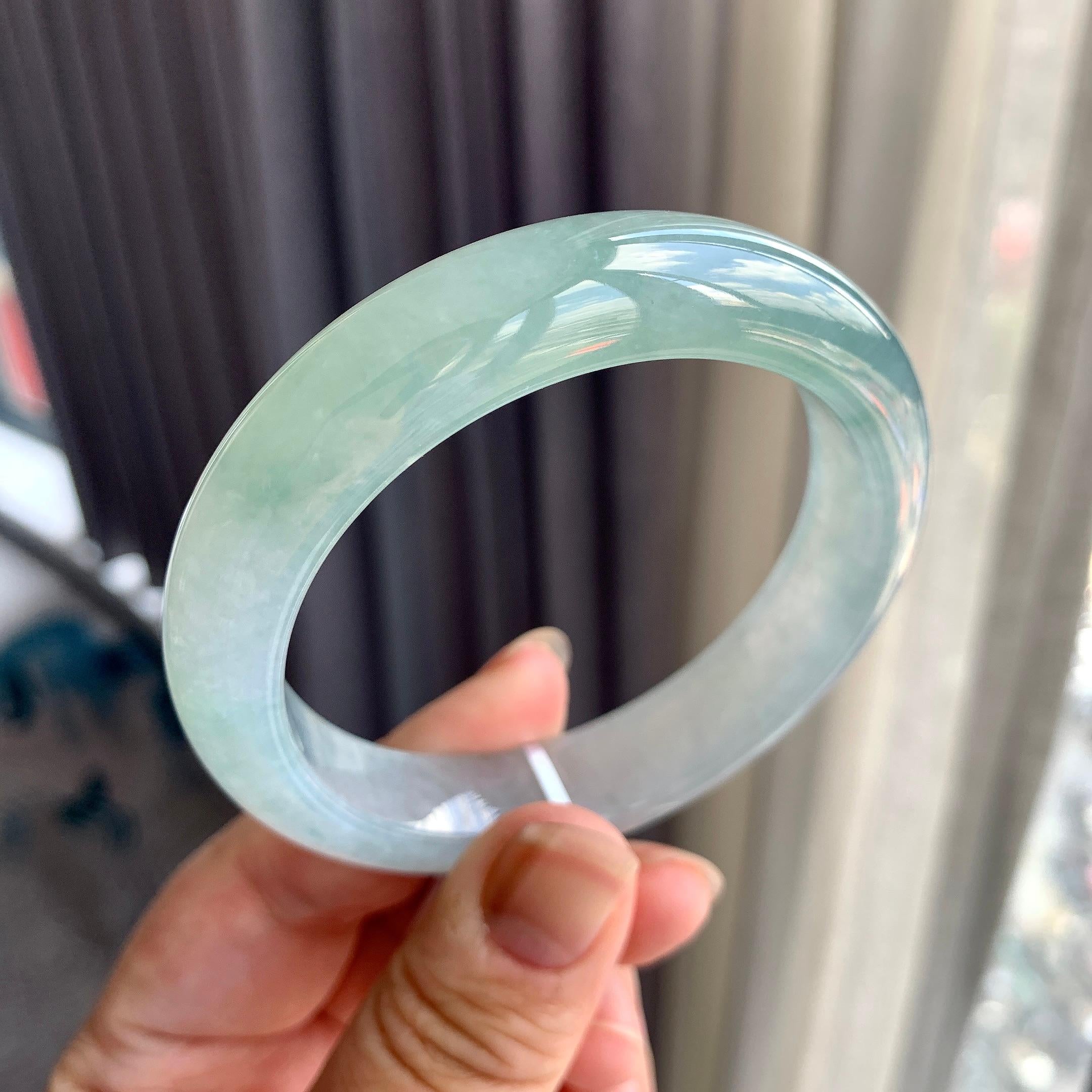 糯冰种晴水平安镯（55.4mm）（yc225077）