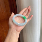 糯冰带辣绿色翡翠平安镯（56mm）（yc249148）