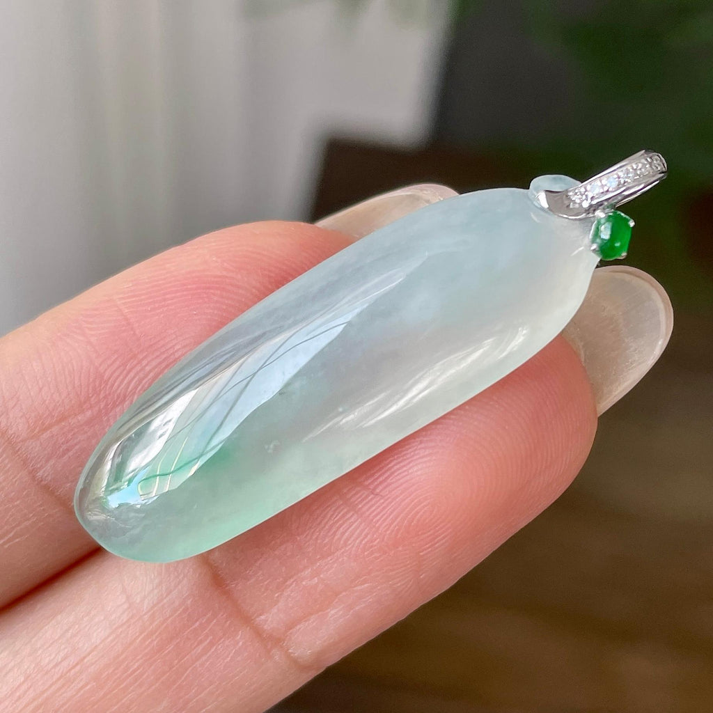 18k金钻镶冰种飘绿花福瓜吊坠    天然缅甸A货翡翠（yc348300）