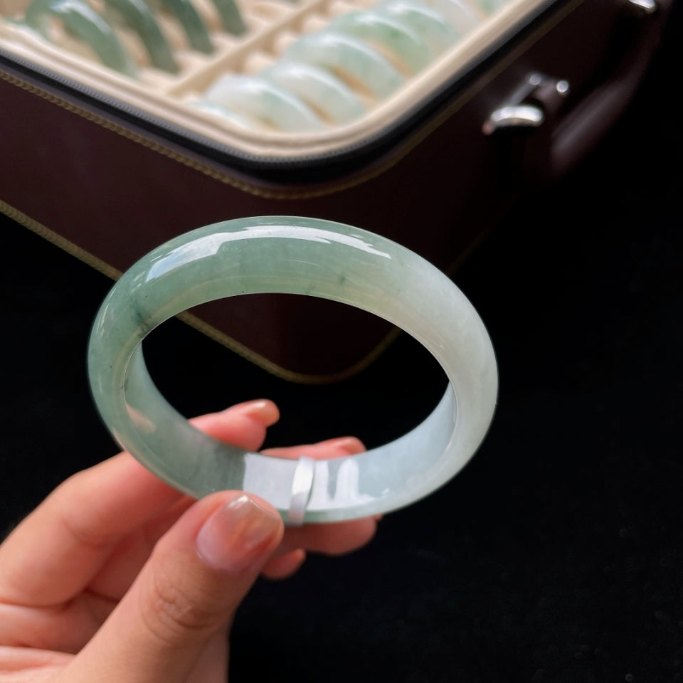糯冰半山半水正圈翡翠手镯（55mm）（yc017408）