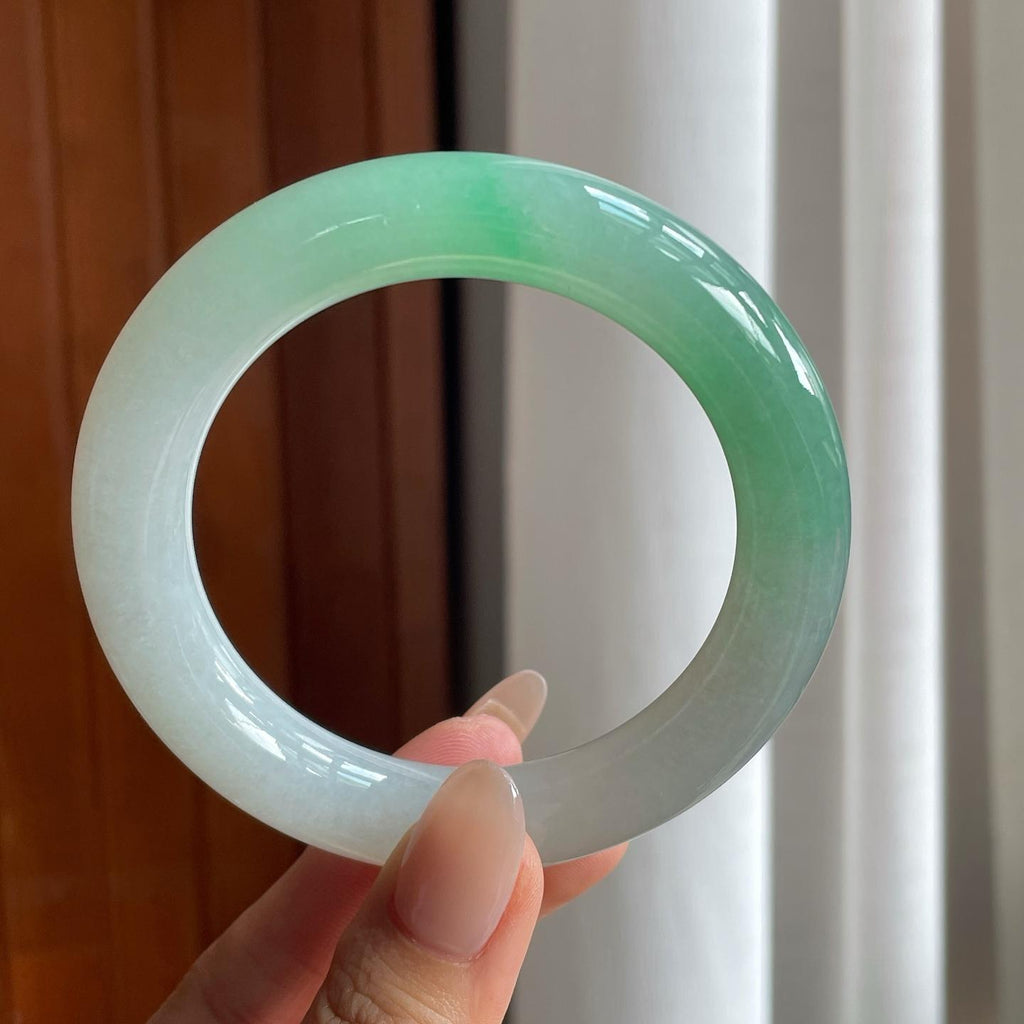 糯冰带色圆条翡翠手镯（58mm）（yc238188）