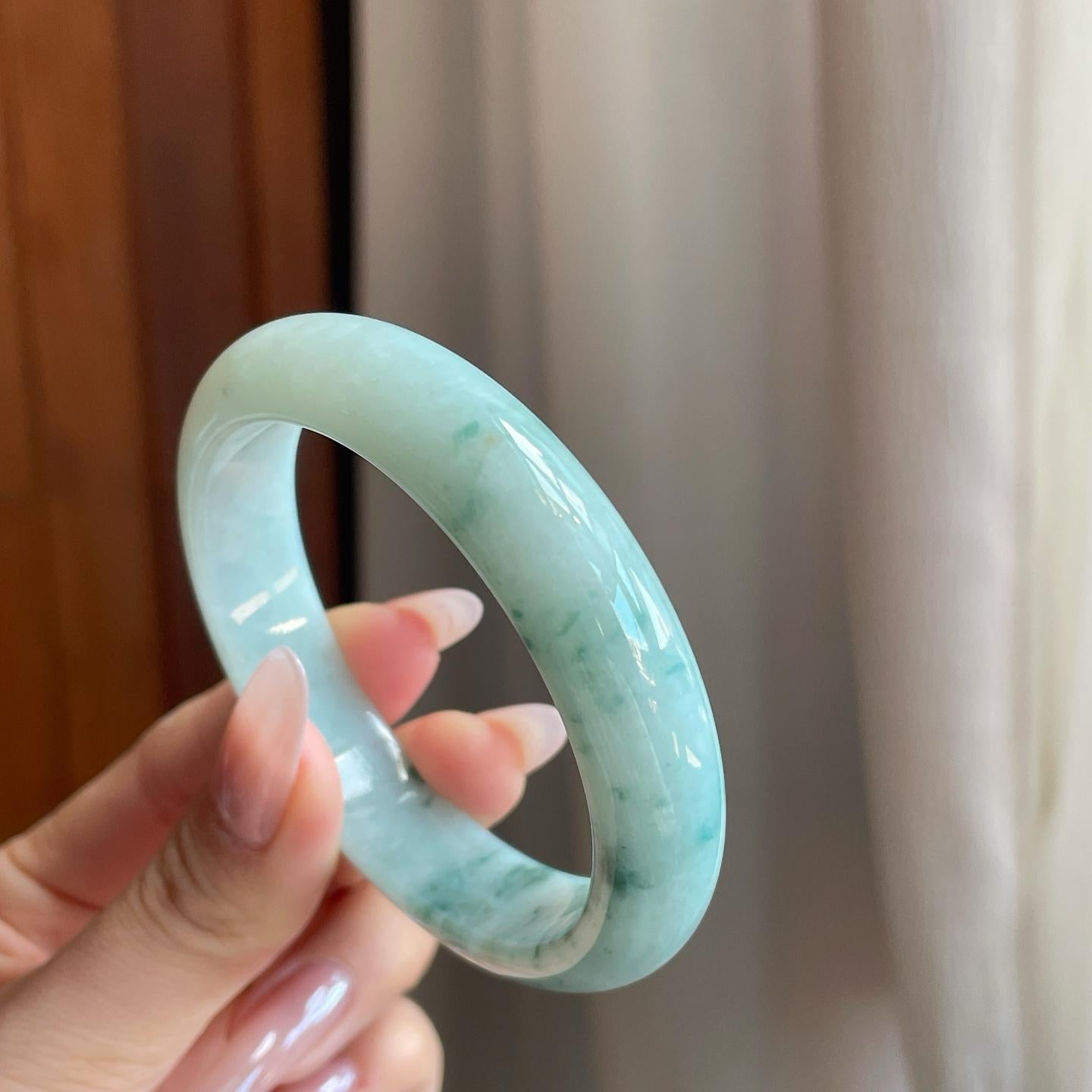 细糯冰飘花翡翠平安镯（55.5mm）（yc272833）