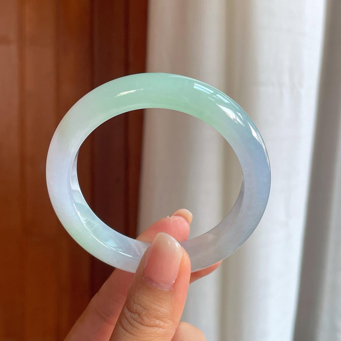 糯冰淡春彩底翡翠平安镯（55.5mm）（yc411305）