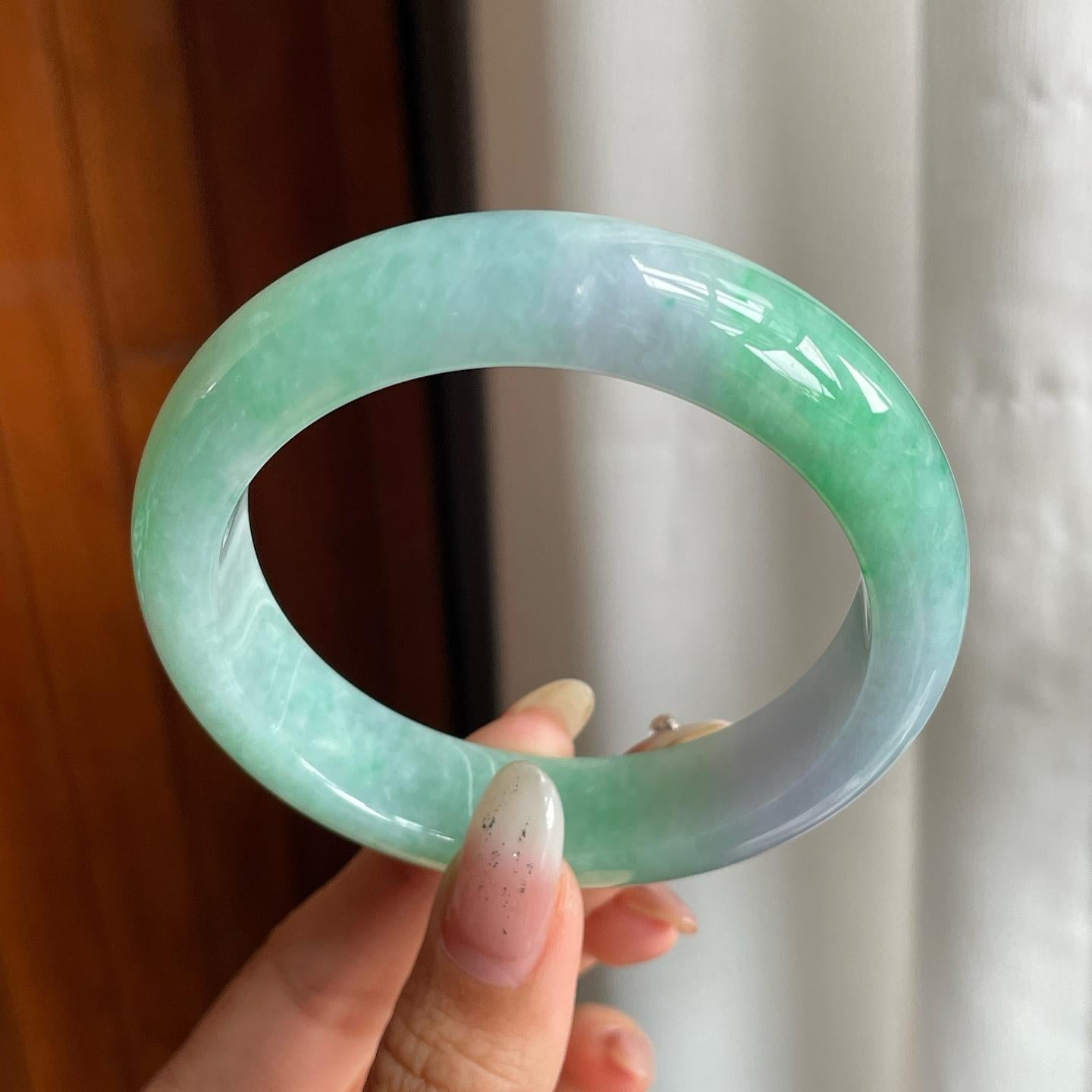 糯冰种春带彩翡翠平安镯（56.6mm）（yc223449）