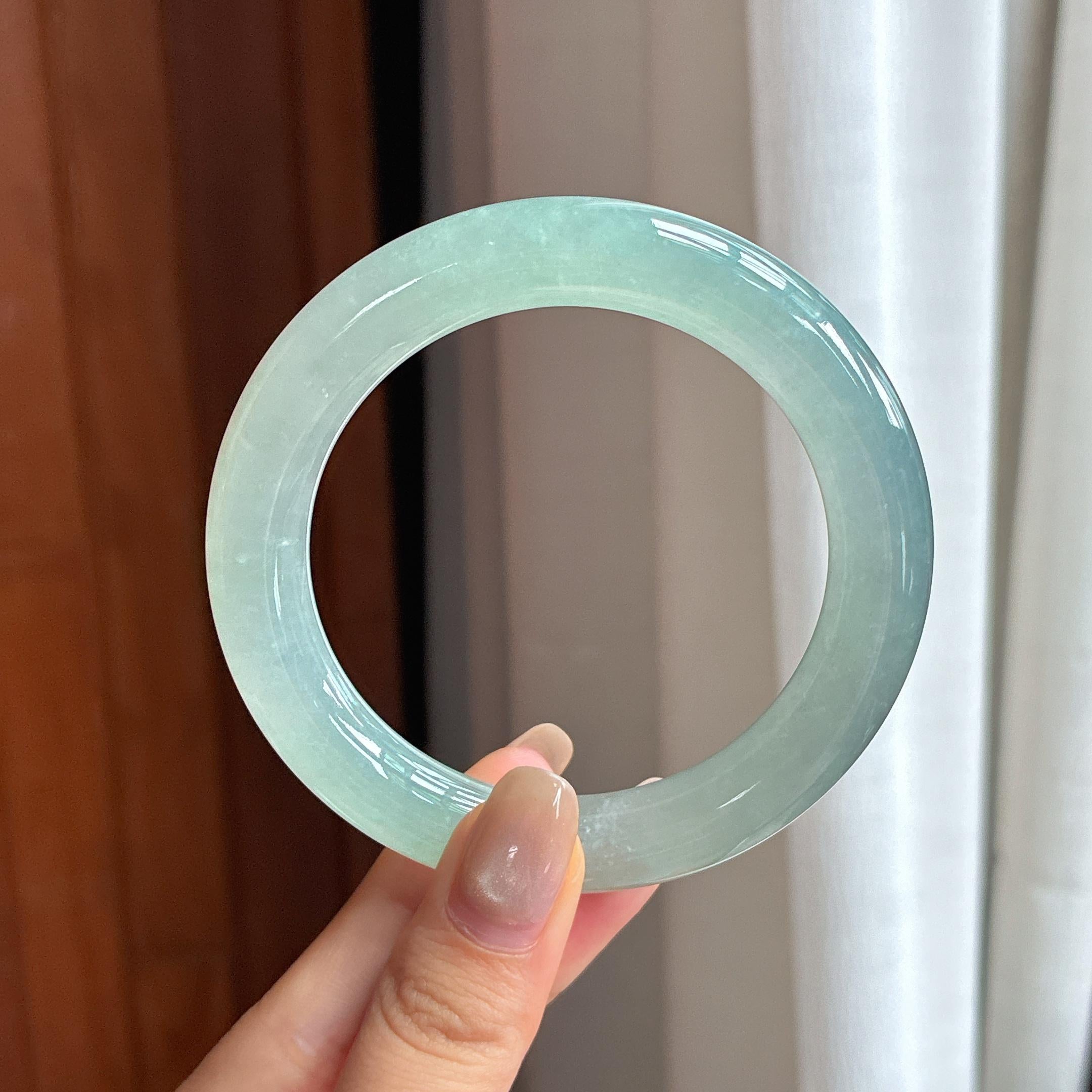 Vòng tay ngọc bích Myanmar tự nhiên loại A, vòng lớn, nước đá nếp, đáy xanh, hình tròn, size 58 (yc450823)
