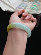 糯冰飘黄正圈翡翠手镯（58mm）