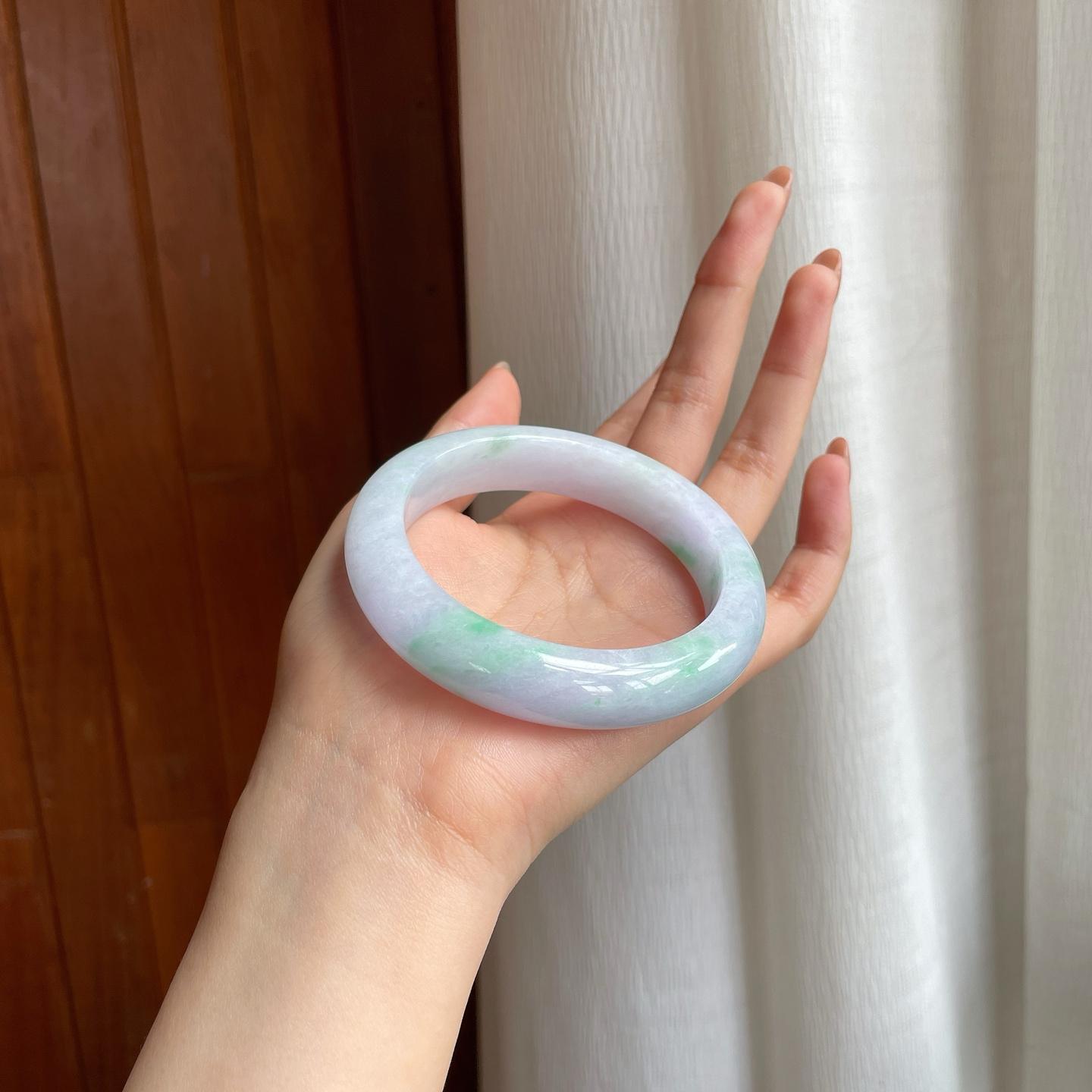 糯冰带色翡翠平安镯（58mm)（yc345408）