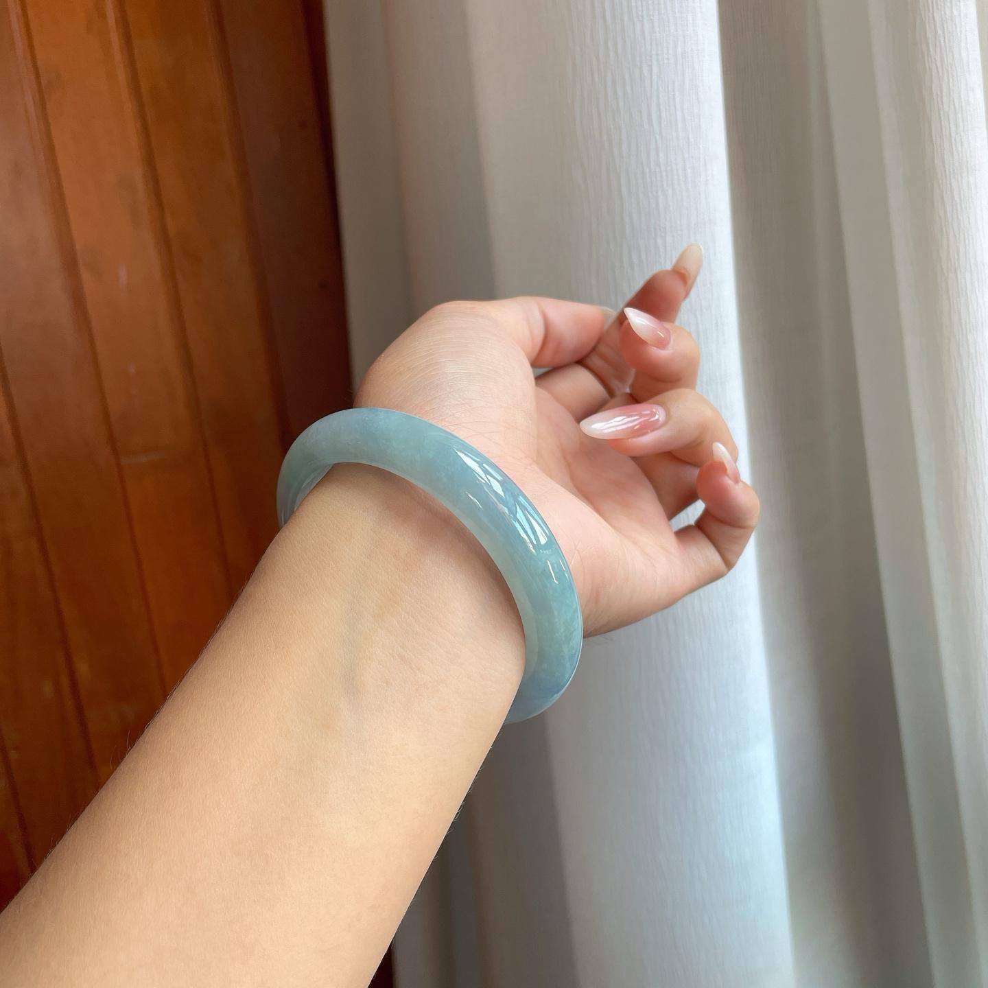 糯冰蓝底带黄翡翡翠平安镯（61mm（yc264144）