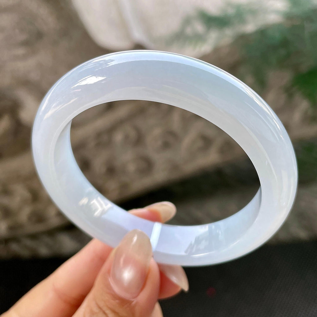 细糯种带底色正圈平安镯55.9圈    天然缅甸A货翡翠（yc348209）