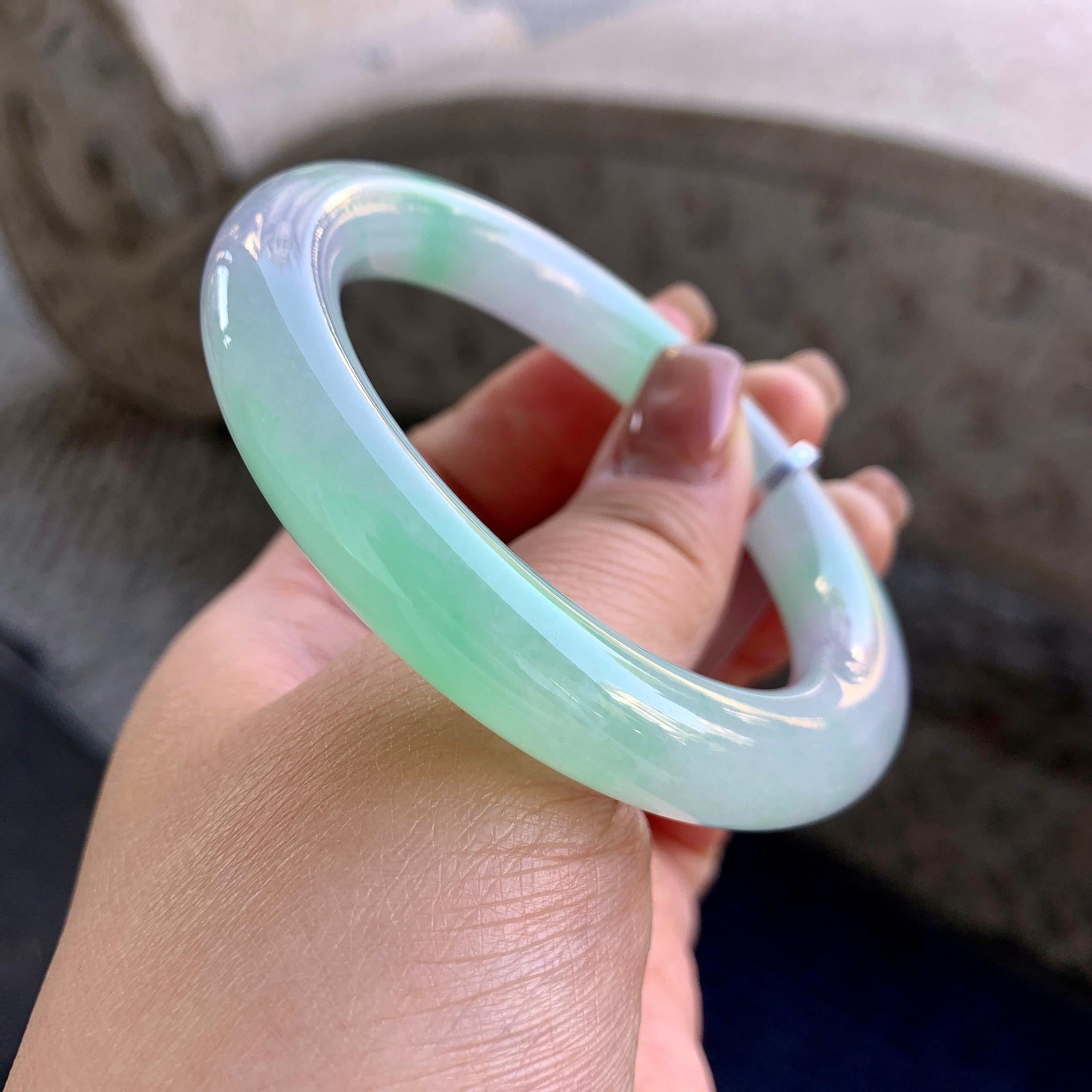 糯冰种淡春彩圆条手镯 56圈口 天然缅甸A货翡翠（yc352086）