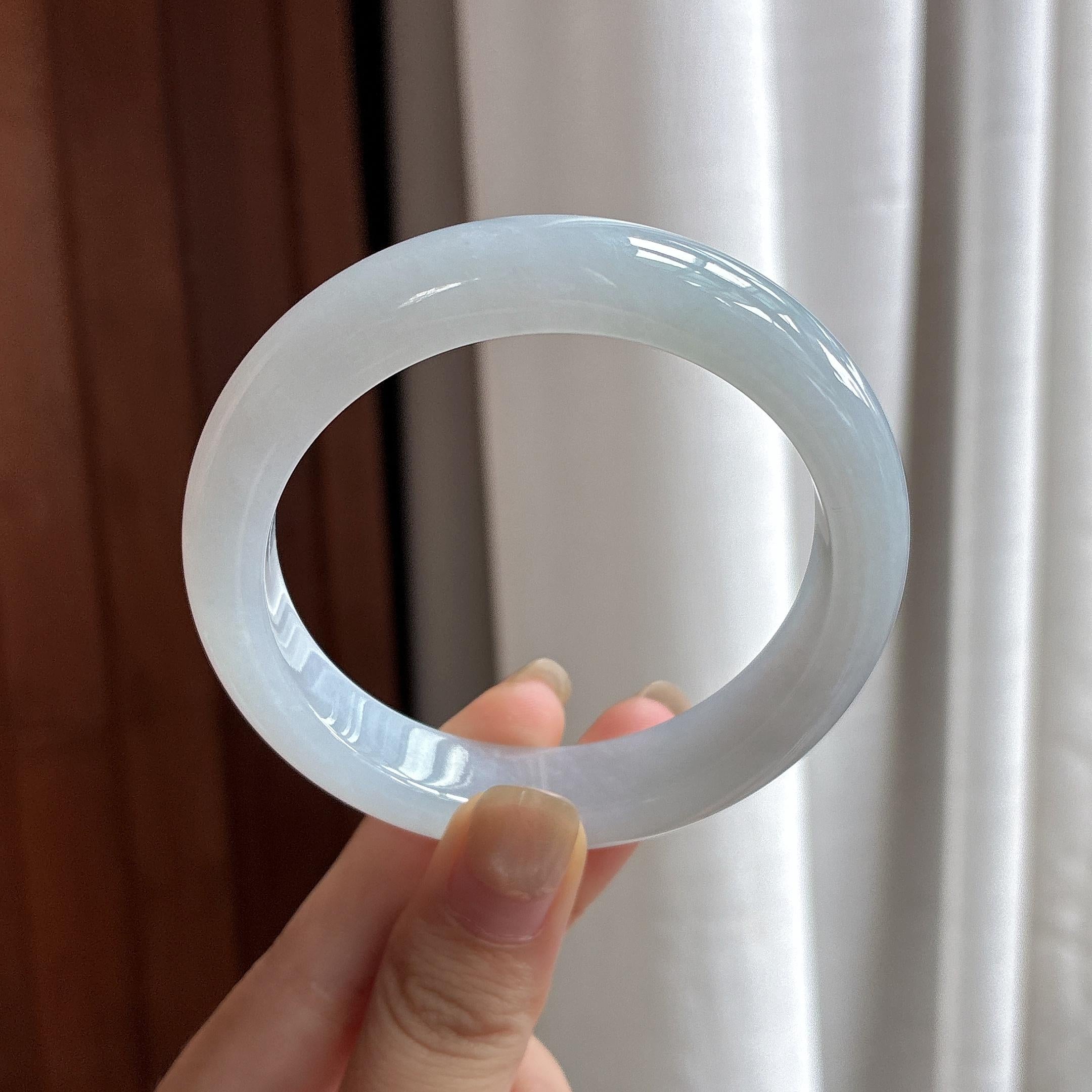糯冰淡底色正圈平安镯 56圈 天然缅甸A货翡翠（yc484412）