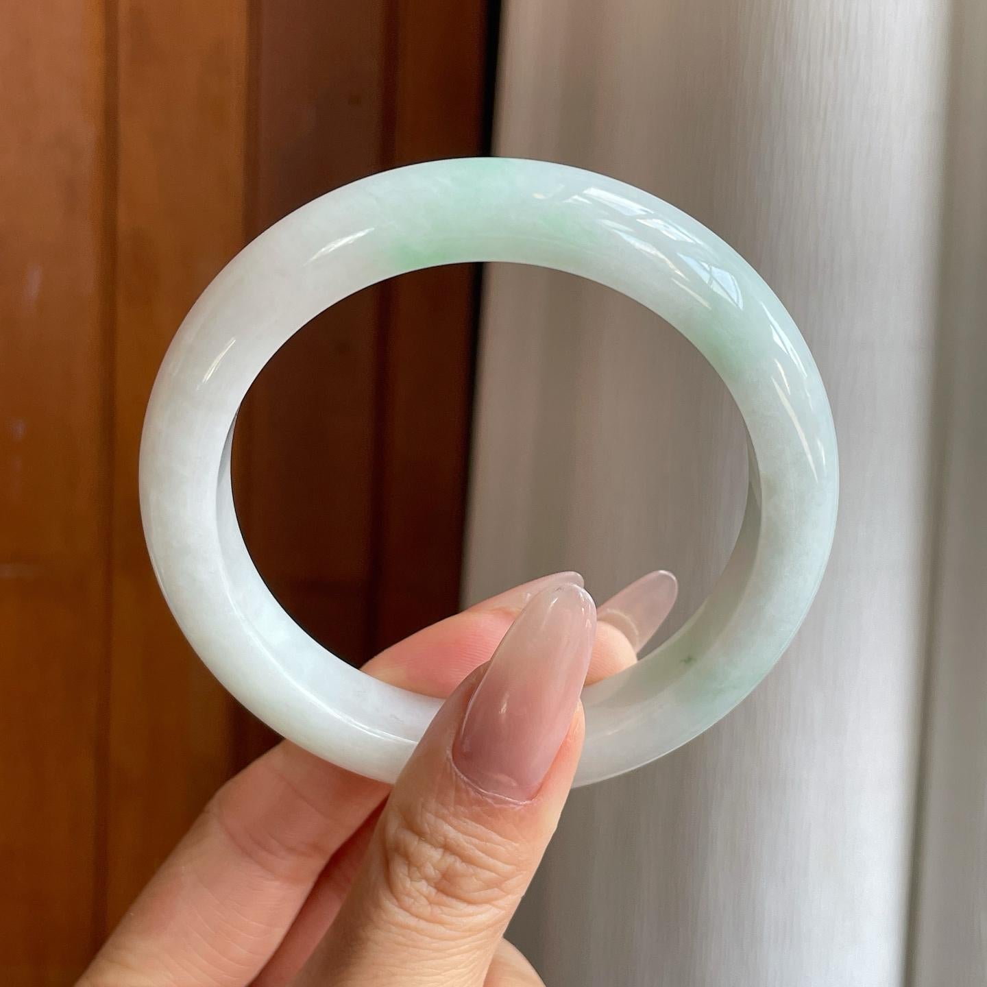 糯冰白底飘花翡翠平安镯（59.2mm）（yc283263）
