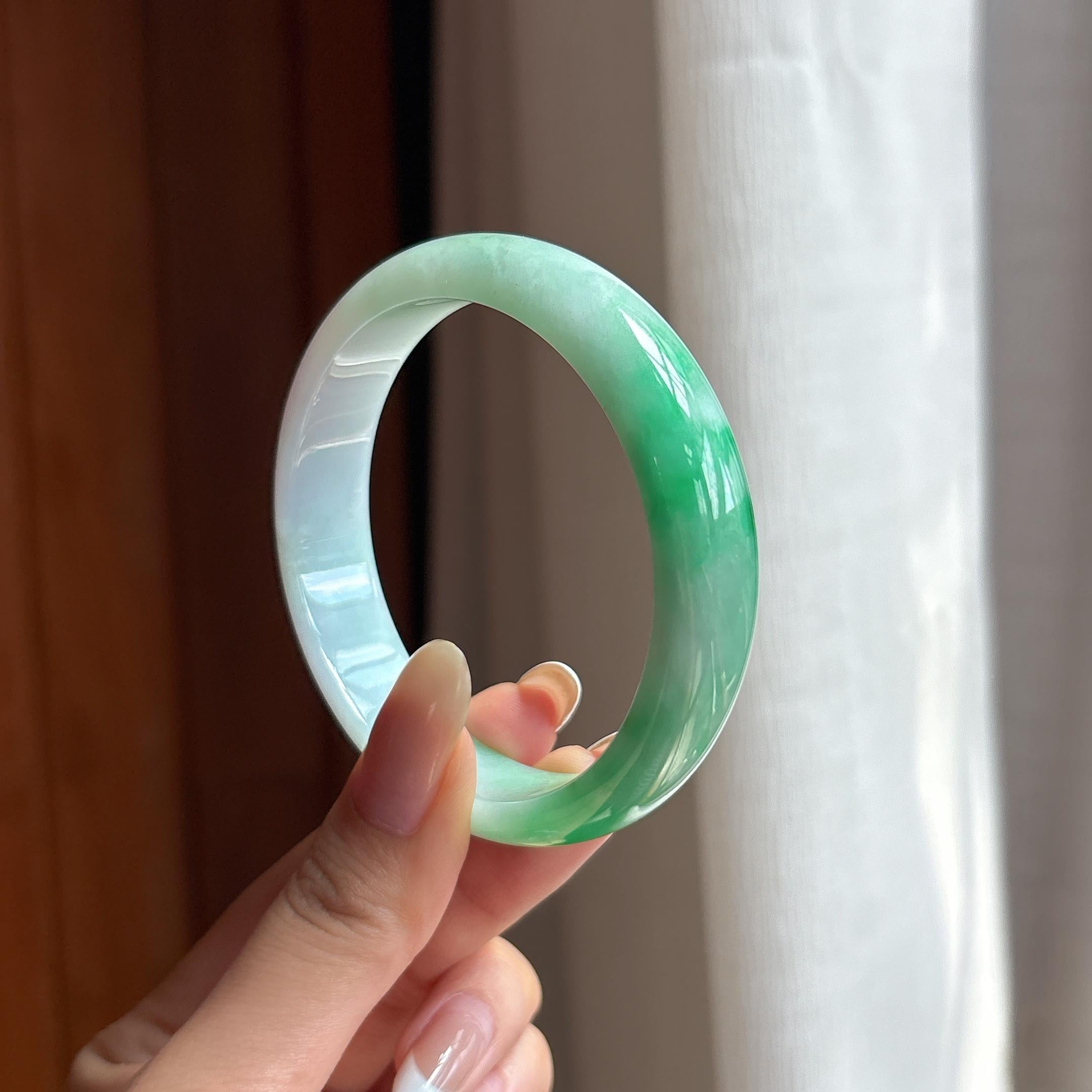 糯冰带色翡翠平安镯（57.2mm)（yc419522）