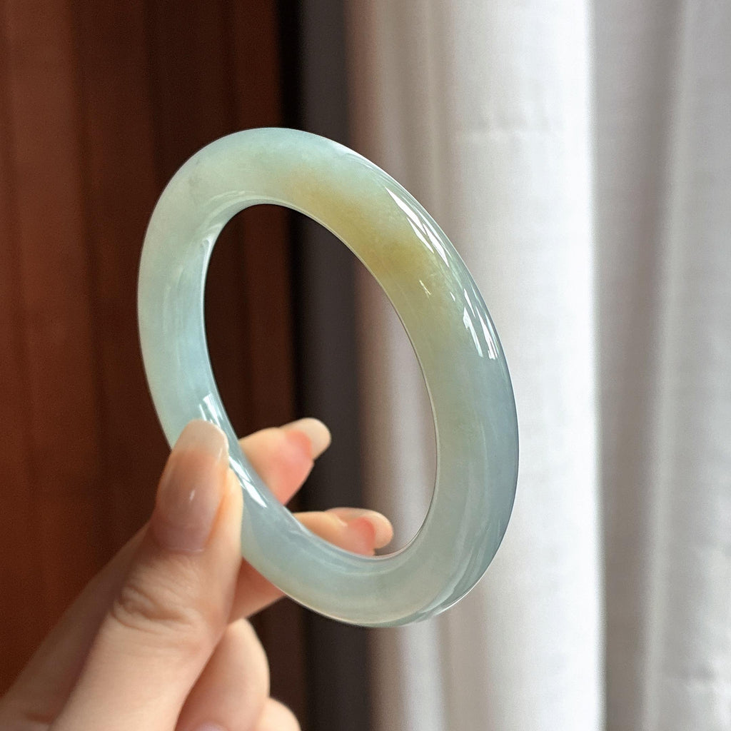 细糯种晴底飘黄圆条手镯 54圈 天然缅甸A货翡翠（yc457984）