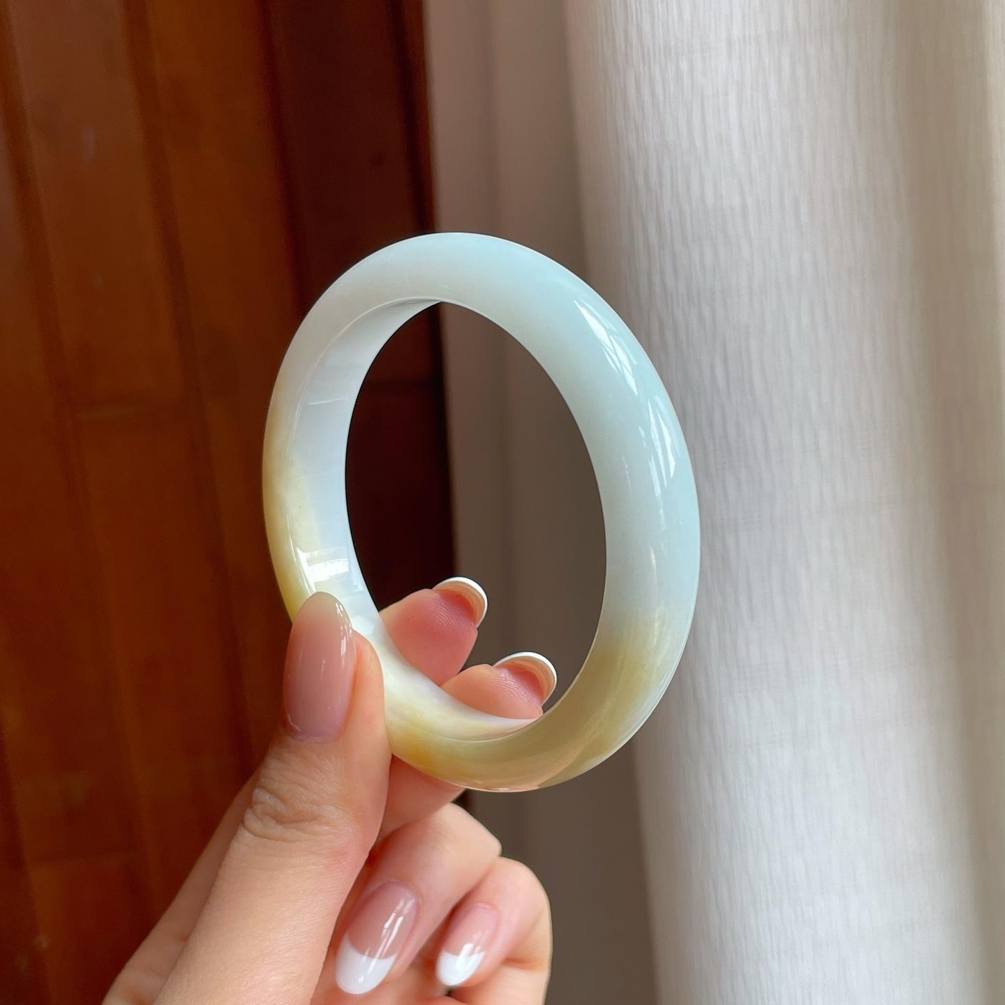 糯冰黄翡翡翠平安镯（55.2mm)（yc370426）