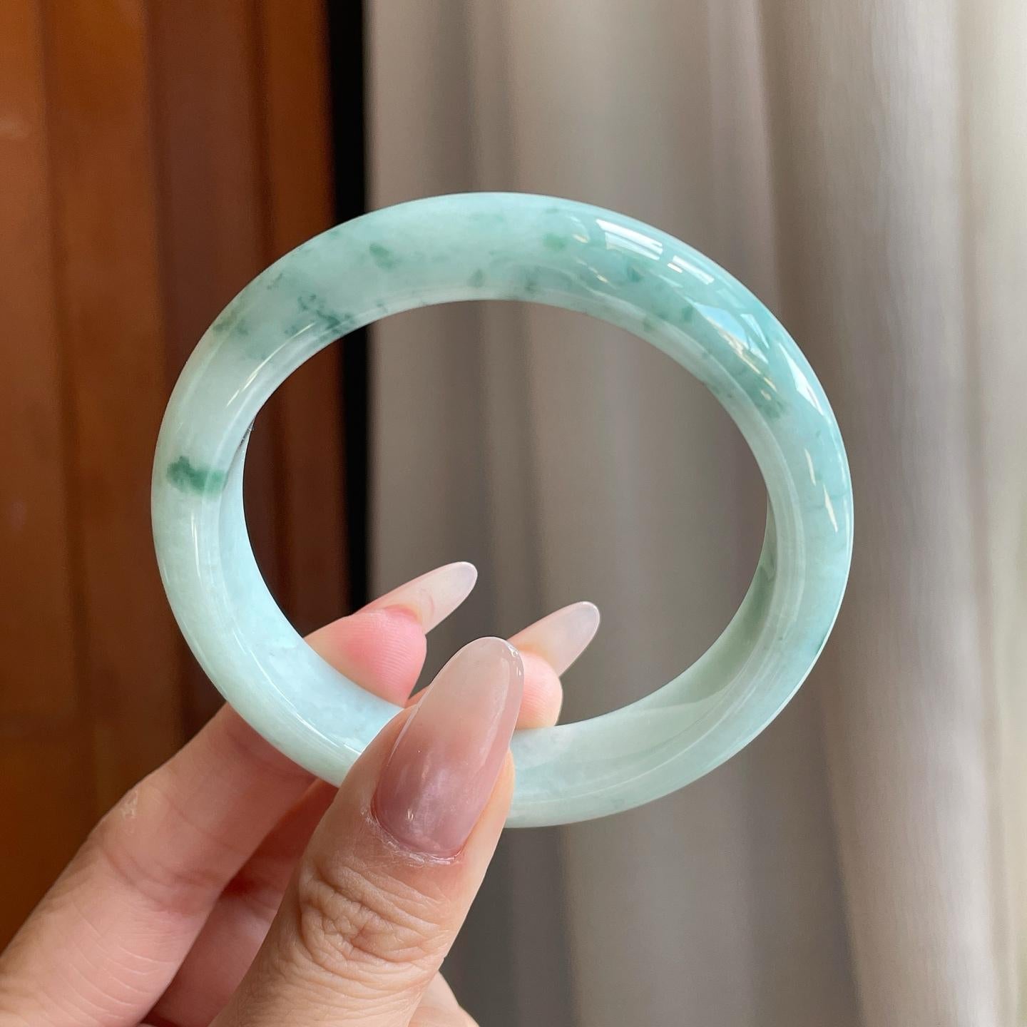 细糯冰飘花翡翠平安镯（55.5mm）（yc272833）