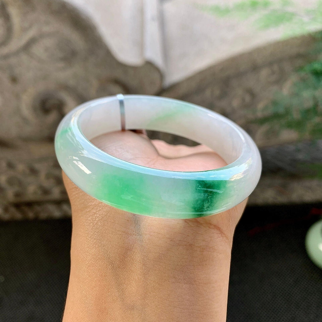 糯冰种飘绿宽版轮胎手镯（56mm）（yc264512）