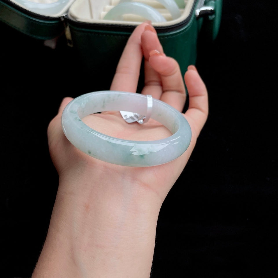 糯种飘花翡翠手镯（56mm）（yc017168）