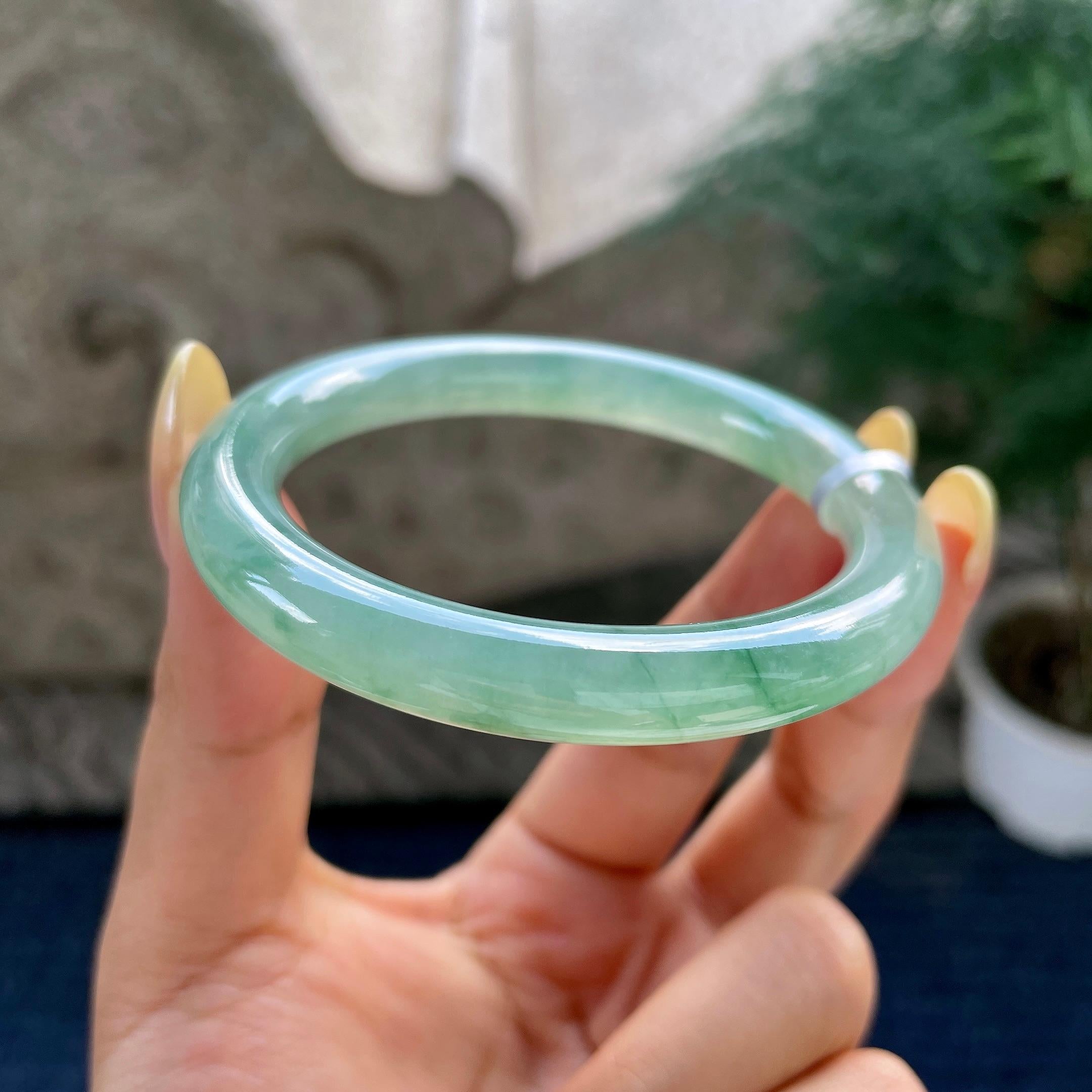 糯冰种晴底飘花圆条手镯53.9圈 天然缅甸A货翡翠（yc483945）