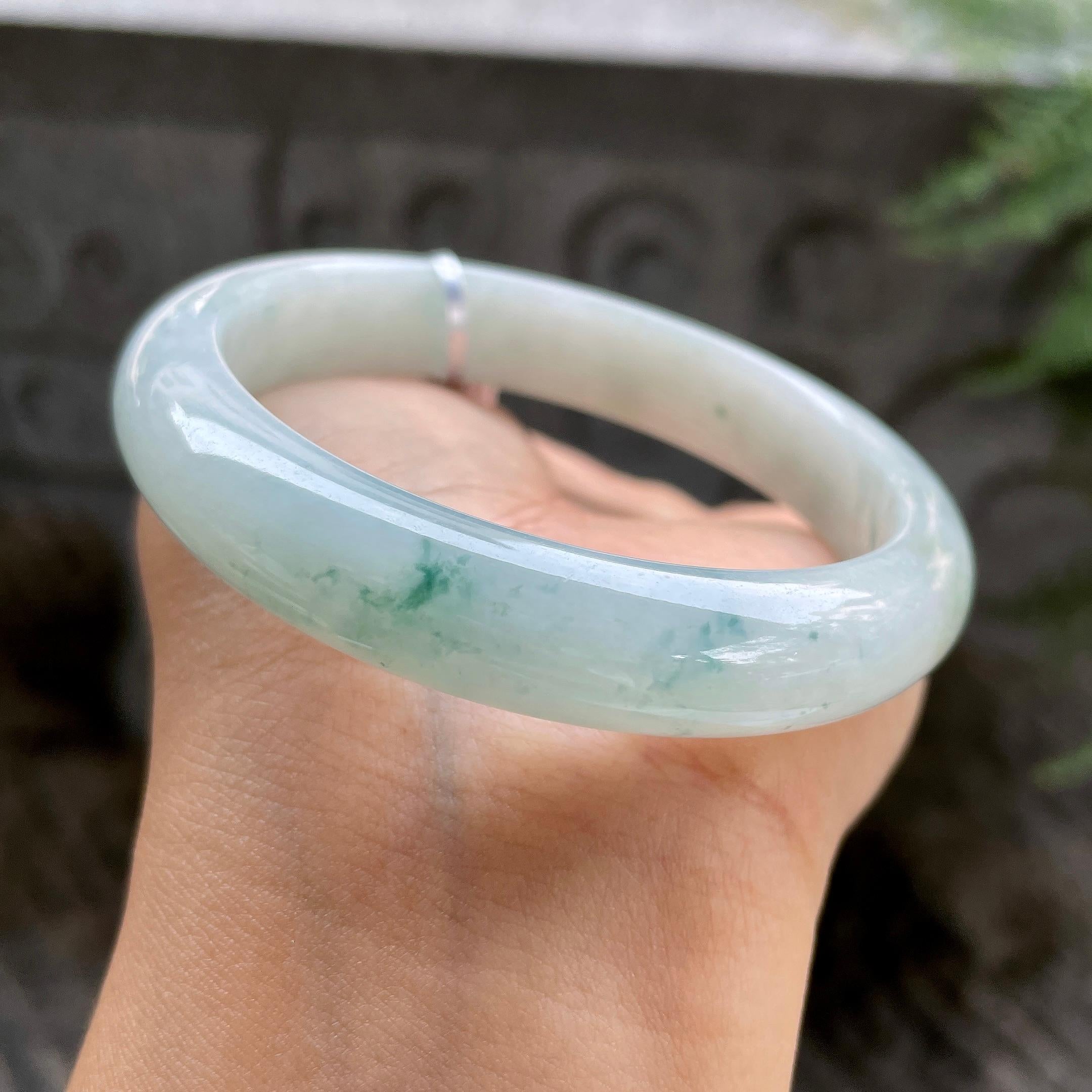 大圈口        细糯种飘花正圈平安镯59圈            天然缅甸A货翡翠（yc389221）