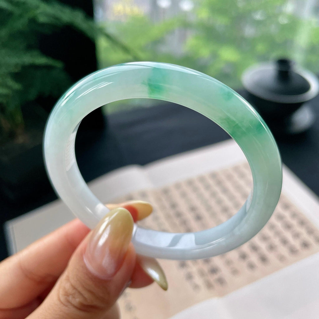 小圈口 细糯种飘绿正圈平安镯53.1圈 天然缅甸A货翡翠（yc473052）