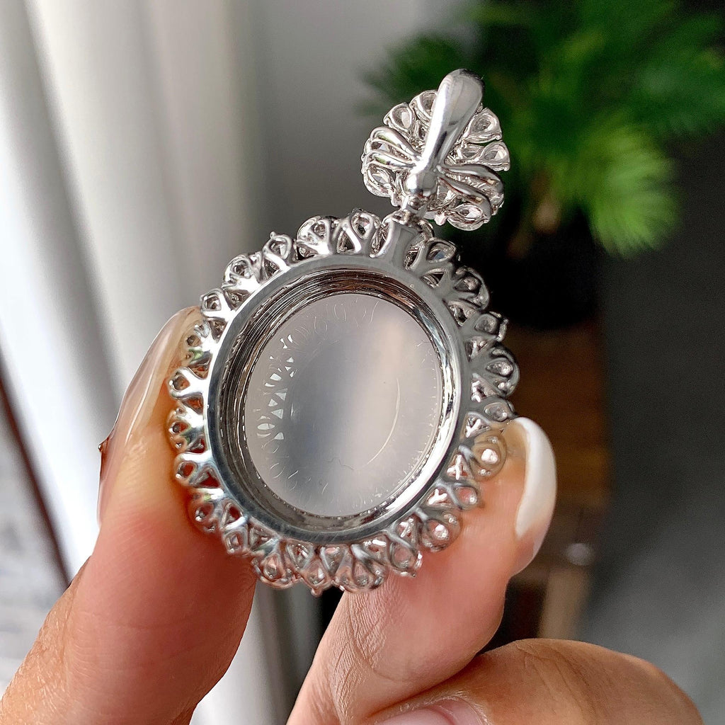 18k金钻镶冰种无色蛋面吊坠（yc255600）