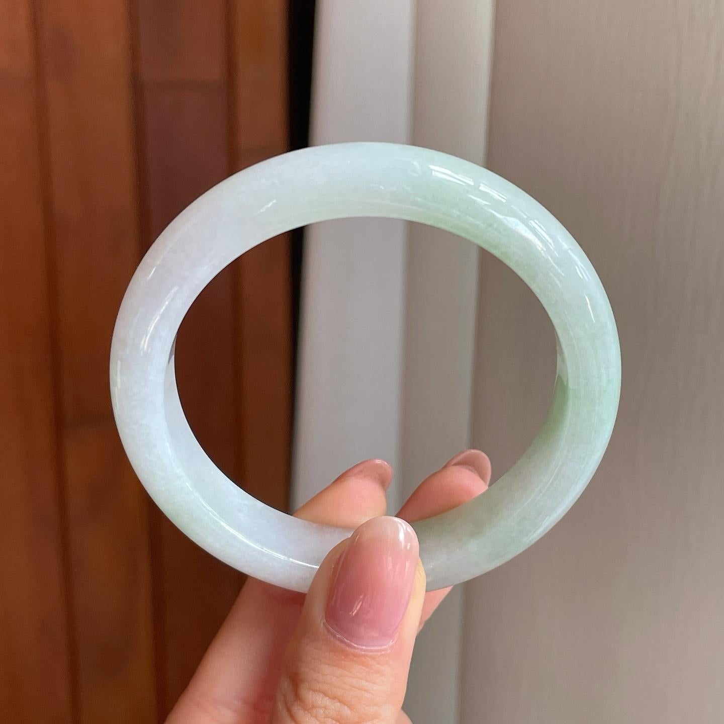 糯冰带色翡翠平安镯（55mm)（yc349374）