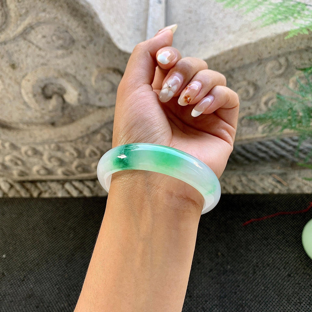 糯冰种飘绿宽版轮胎手镯（56mm）（yc264512）