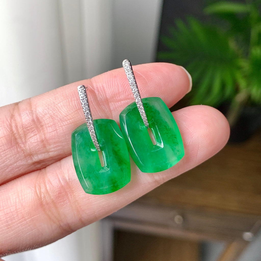 18K金钻镶糯冰种满绿方糖耳坠（yc248198）