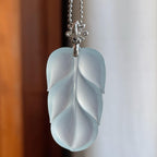 18k金扣冰玻种淡底色翡翠叶子（yc242780）