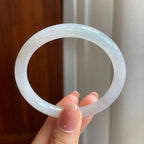 冰种淡春底翡翠圆条手镯（54mm)（yc323838）