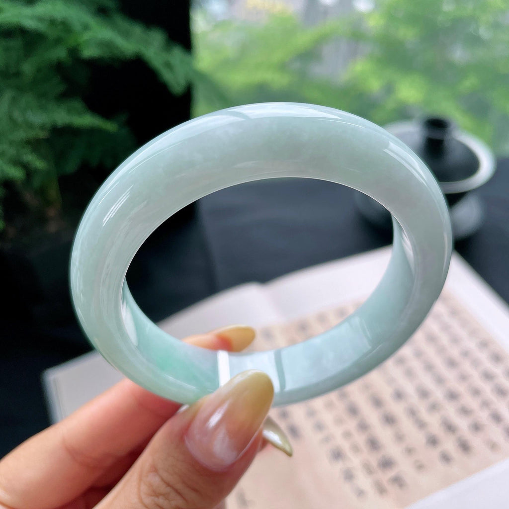 细糯种飘绿正圈平安镯55.5圈 天然缅甸A货翡翠（yc473061）