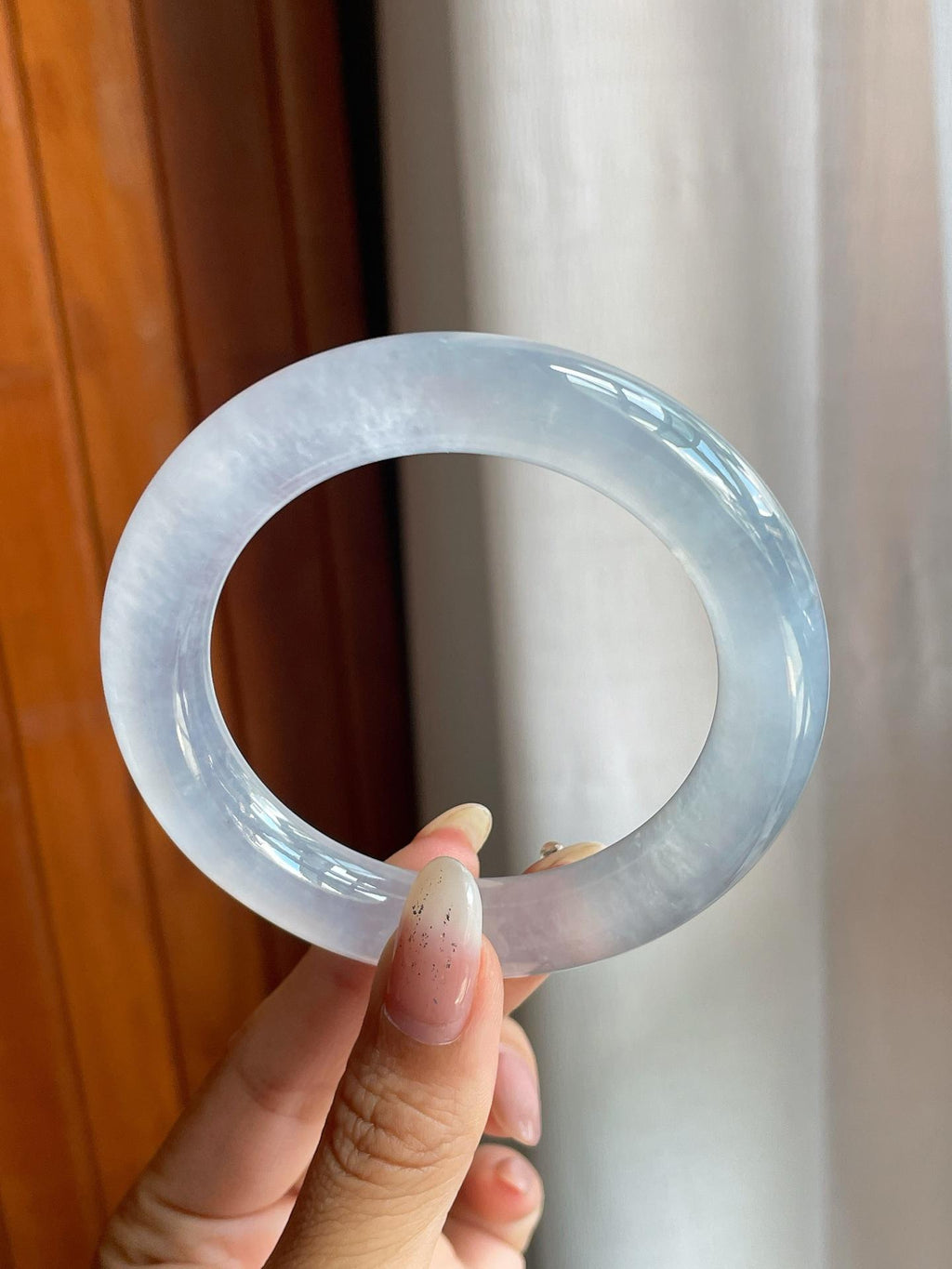 冰玻种无色翡翠圆条手镯（55.6mm）（yc220804）
