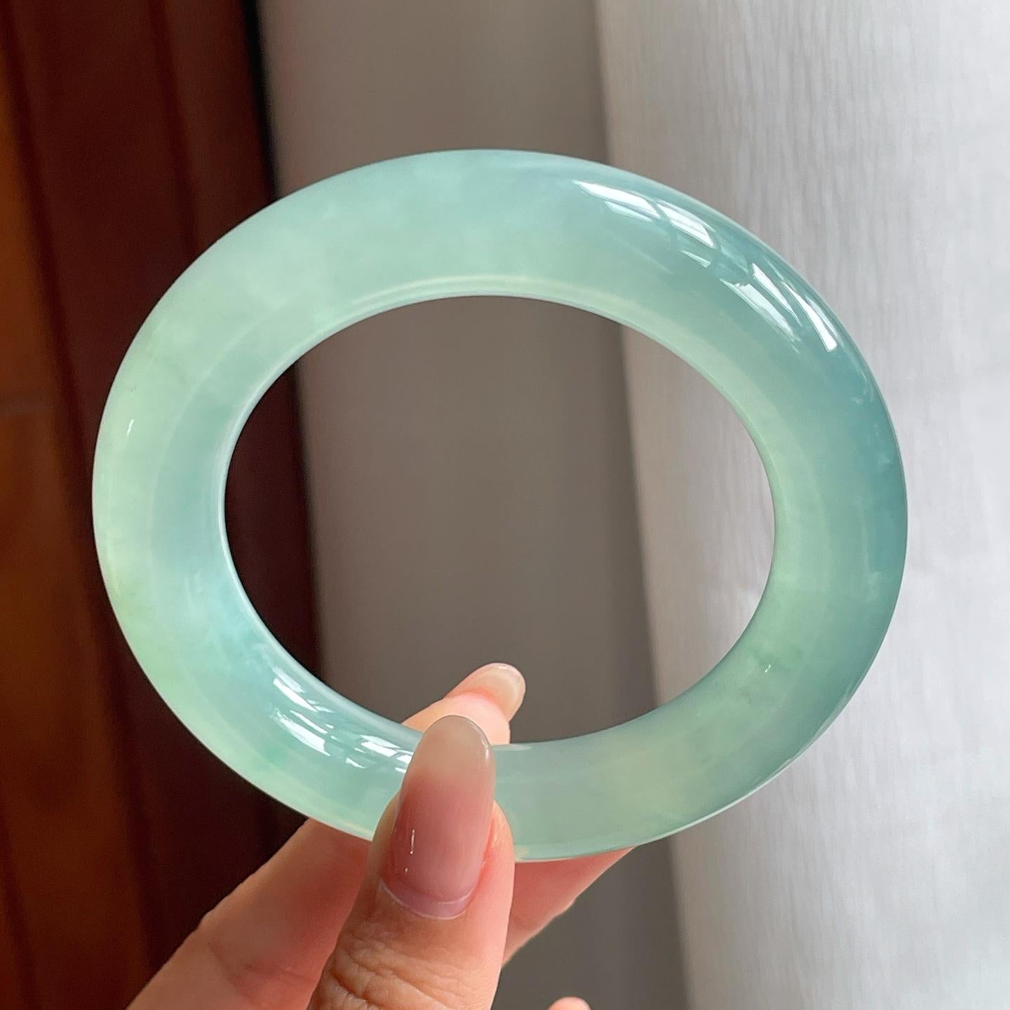 冰种晴底翡翠胖圆条手镯（55mm）（yc190546）