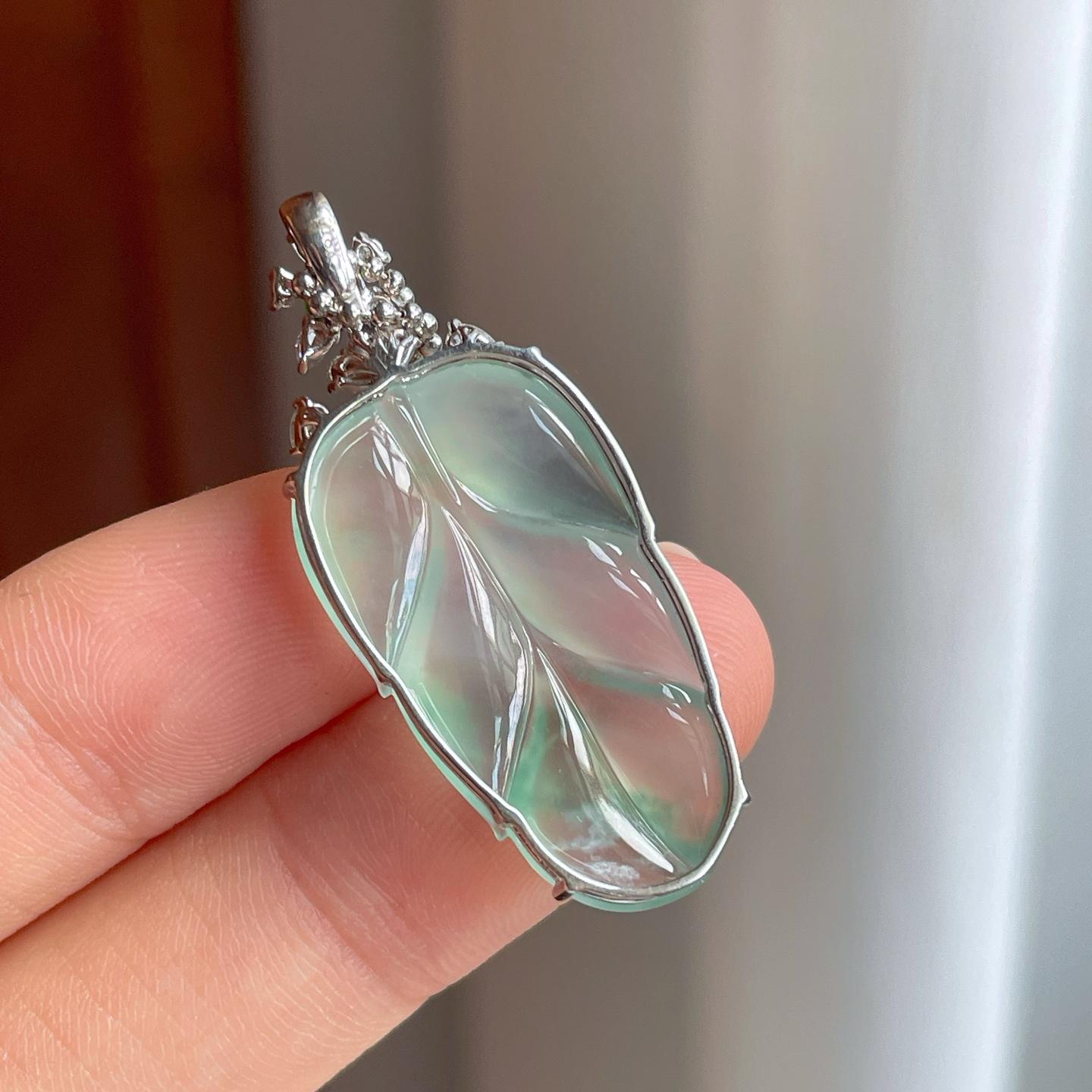 18k金镶冰种飘绿花翡翠叶子（yc257255）