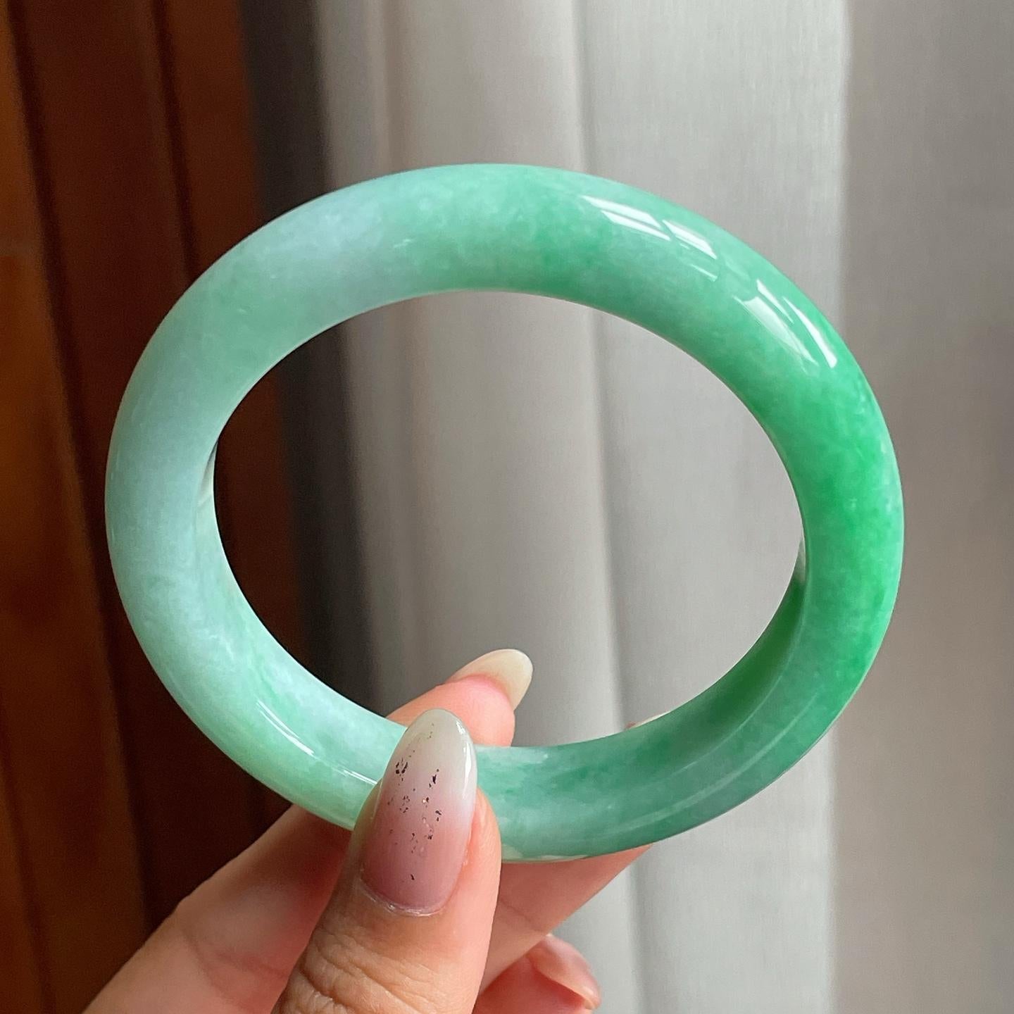 糯冰种带色翡翠平安镯（56mm）（yc207393）