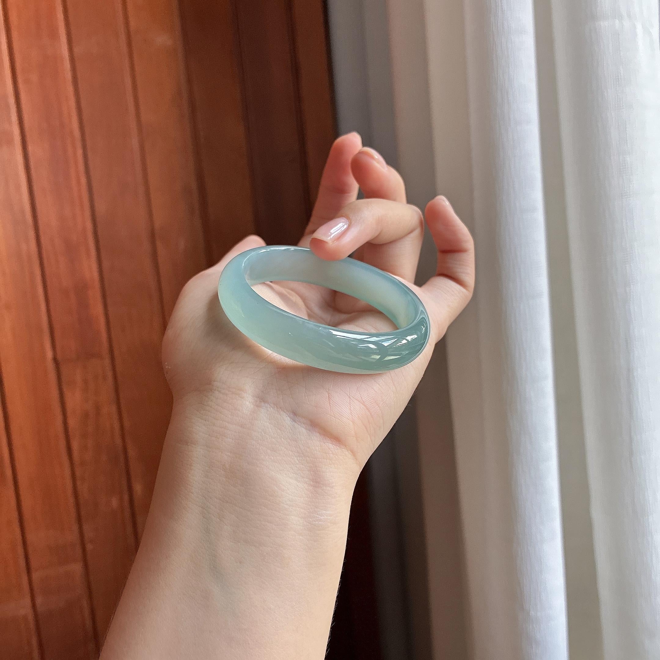 冰种蓝底贵妃镯 52圈 天然缅甸A货翡翠（yc467566）