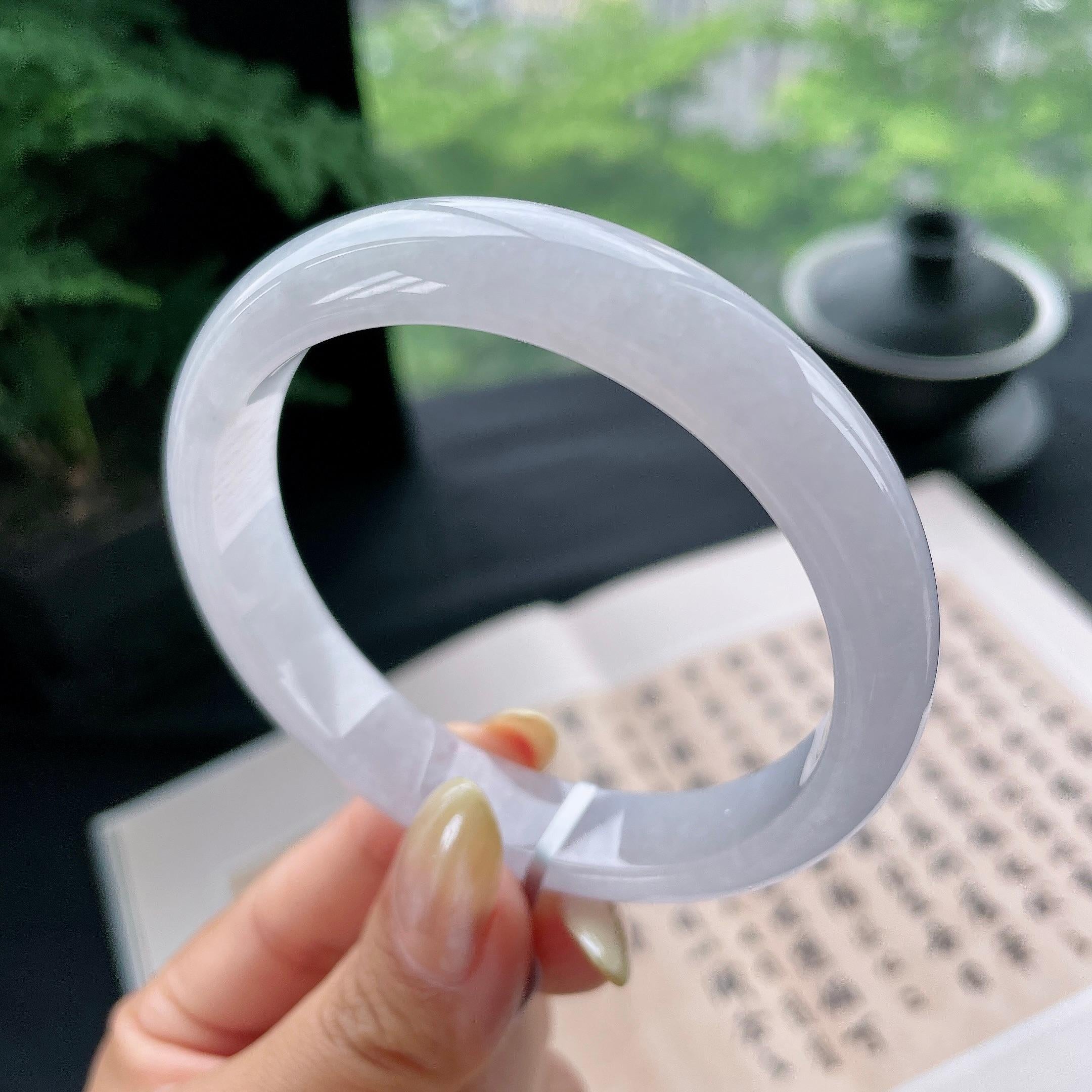 大圈口 细糯种淡紫底正圈平安镯58.7圈 天然缅甸A货翡翠（yc473073）