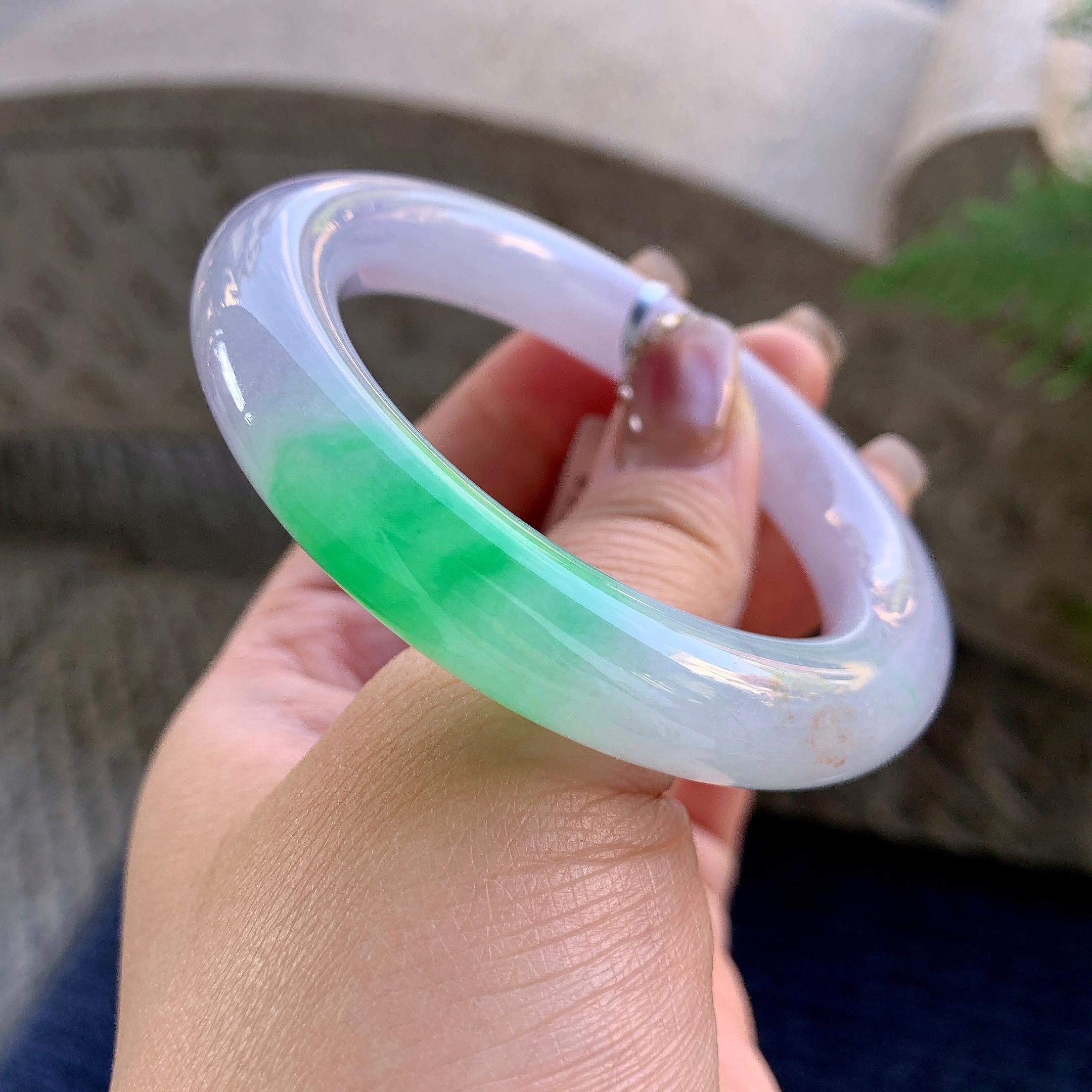 糯冰种春彩圆条手镯（53.6mm）（yc290962）