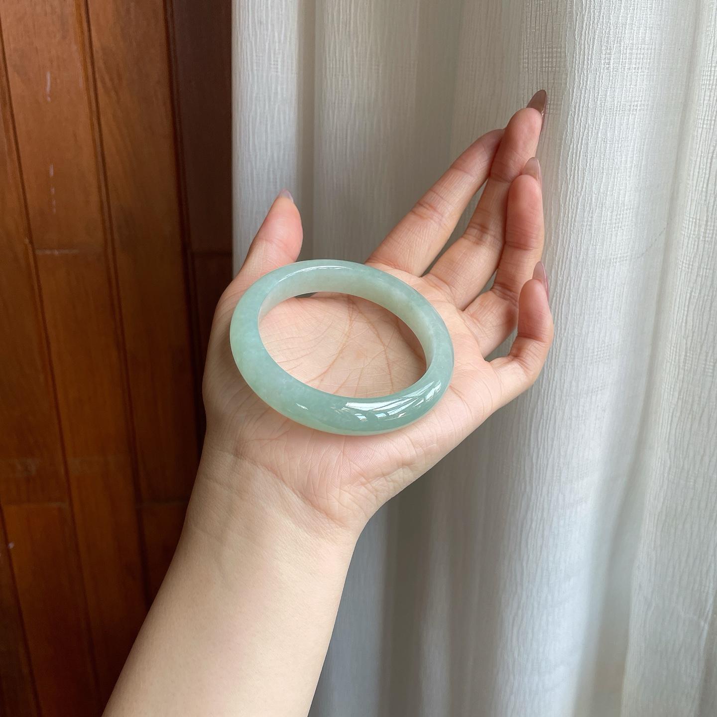 糯冰晴底翡翠平安镯（54.8mm）（yc295013）