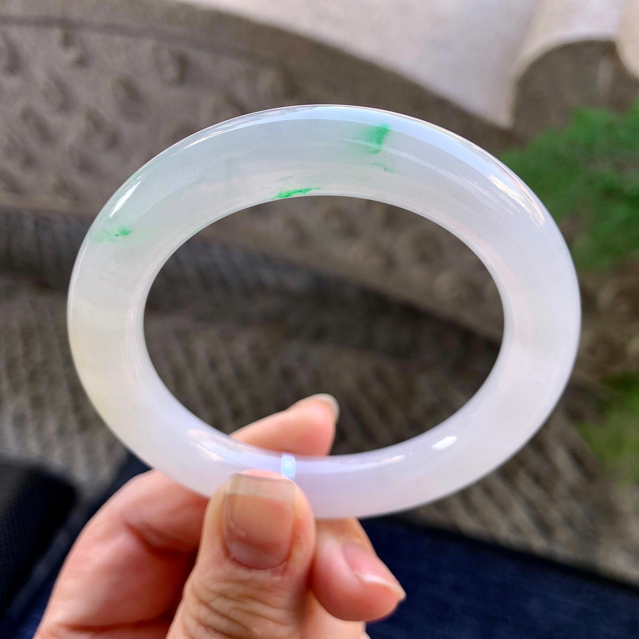 糯冰种黄翡飘绿圆条手镯（54mm）（yc305697）