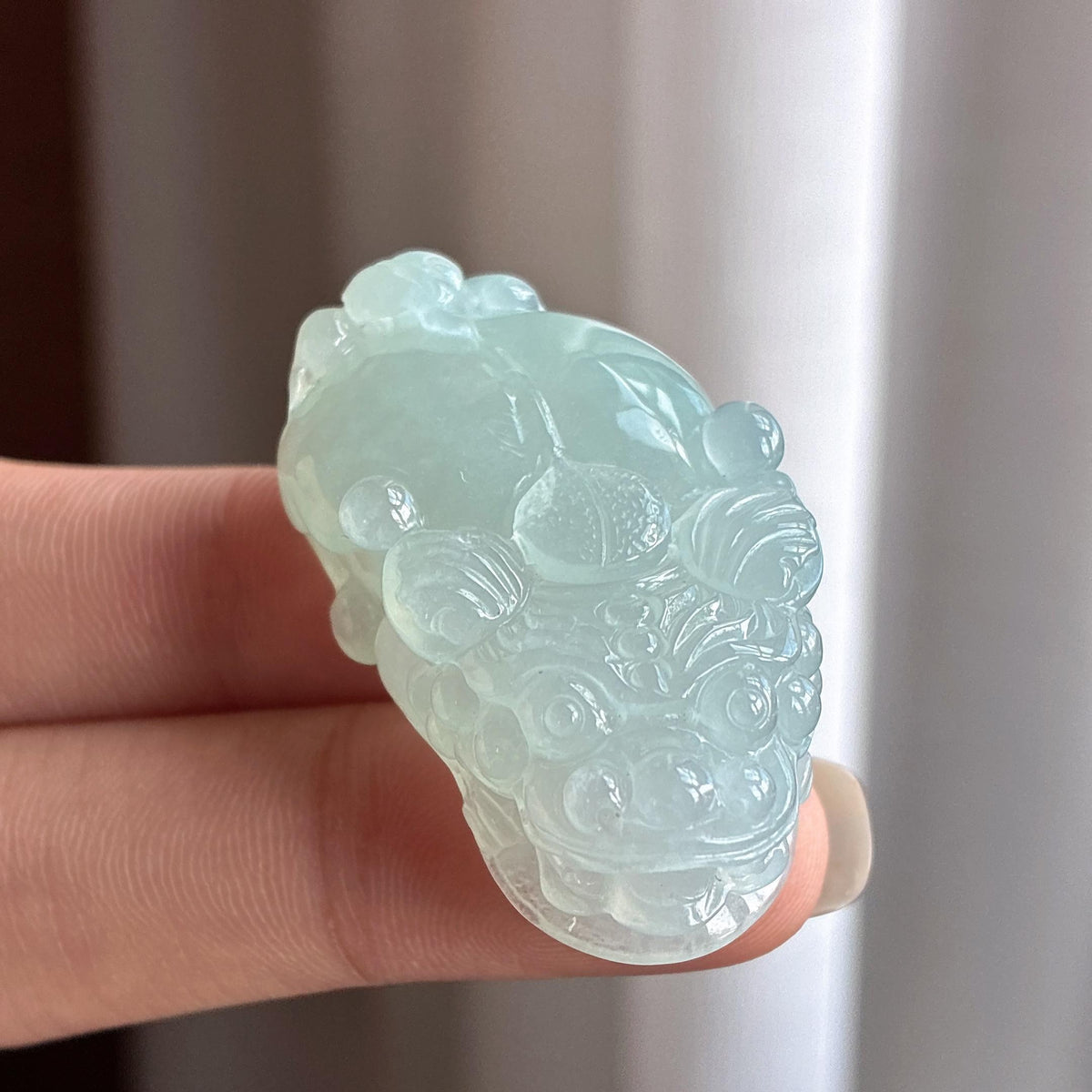糯冰淡底色貔貅挂件（yc712103）