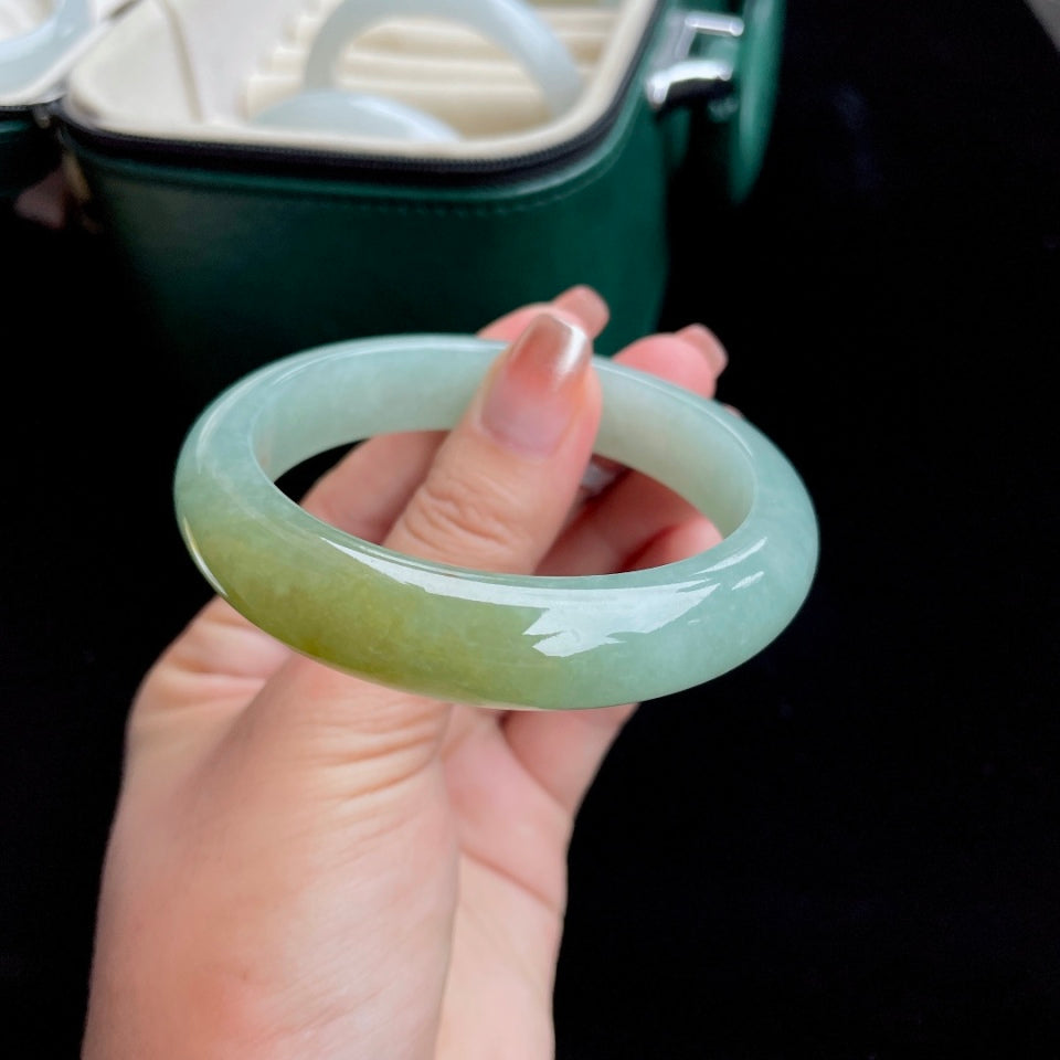 糯冰晴底飘黄正圈翡翠手镯（56.7mm）（yc017163）