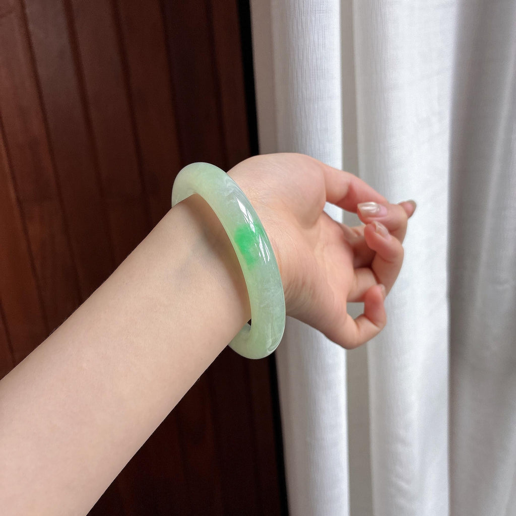 糯冰晴底飘花圆条手镯 58圈 天然缅甸A货翡翠（yc481619）