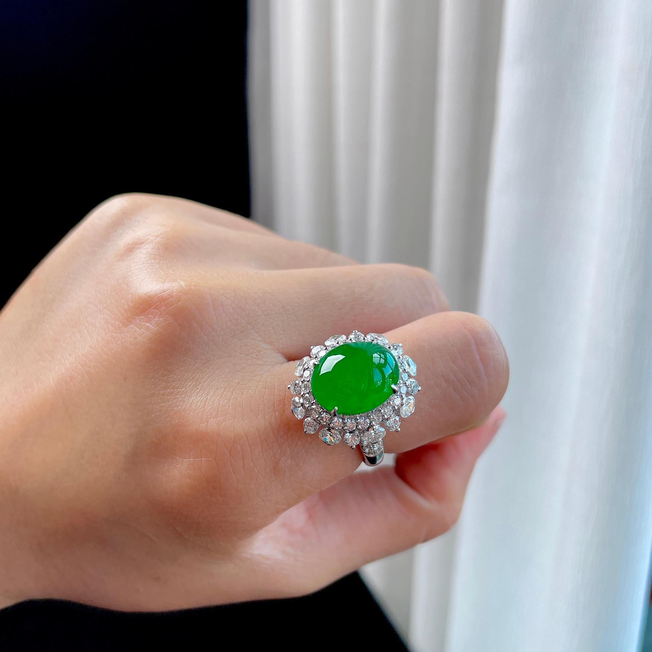 18k金钻镶冰种满绿翡翠蛋面戒指（yc344506）