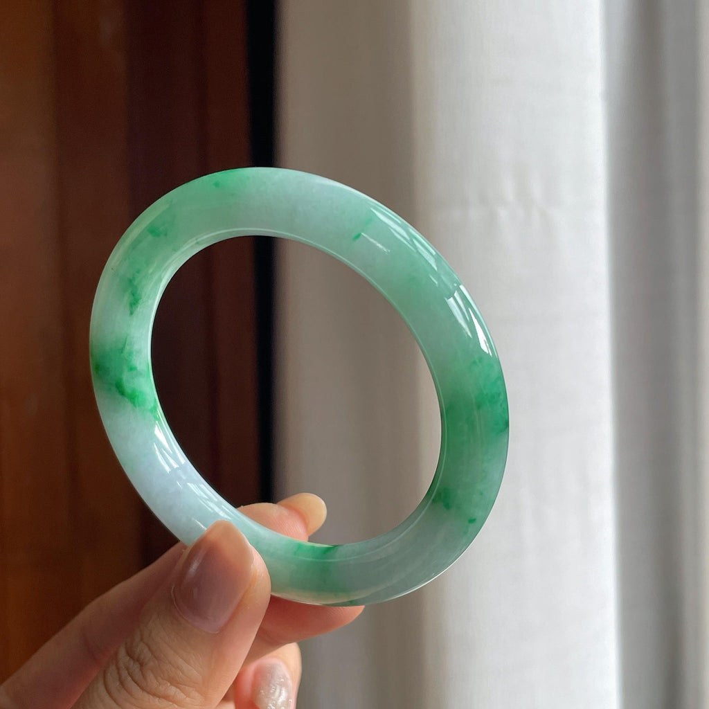 糯冰带色翡翠圆条手镯(53圈)（yc436456）