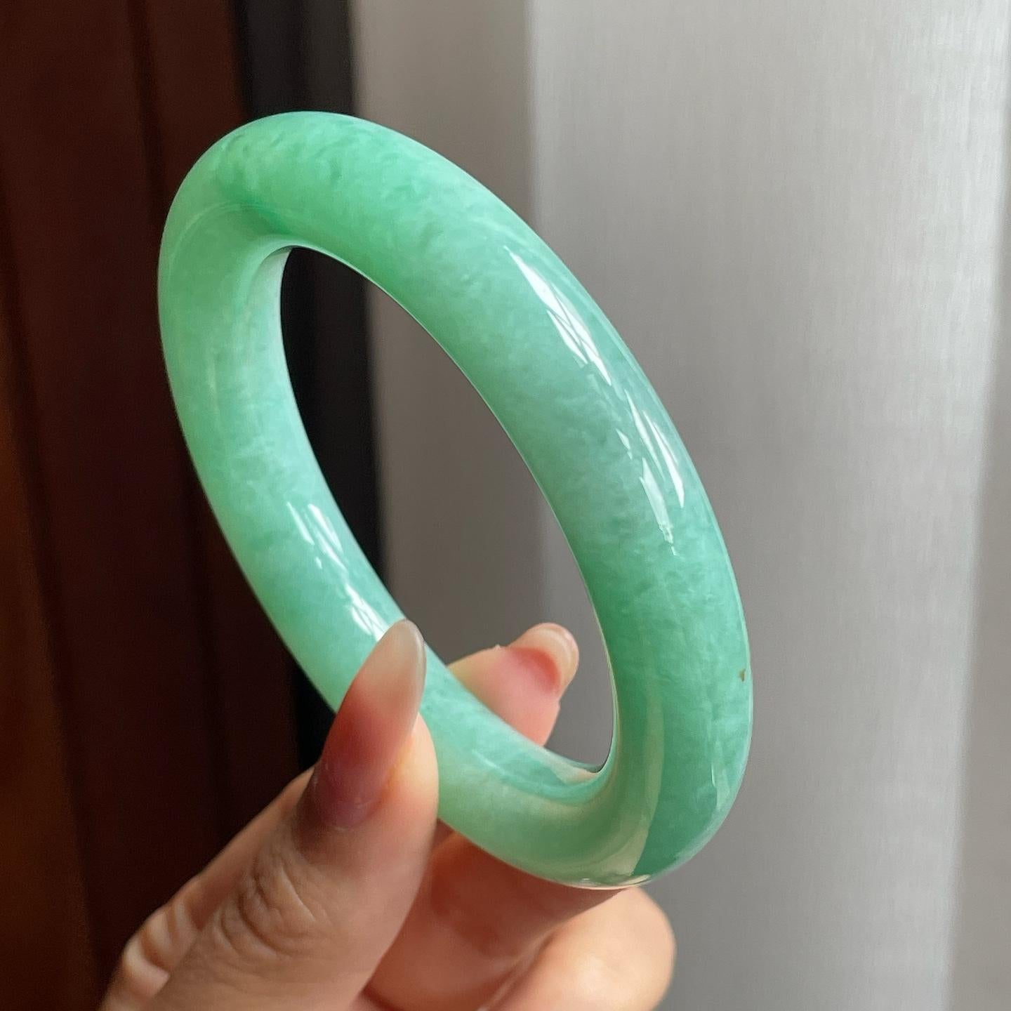 糯冰种豆绿满绿翡翠圆条手镯（54mm）（yc200134）